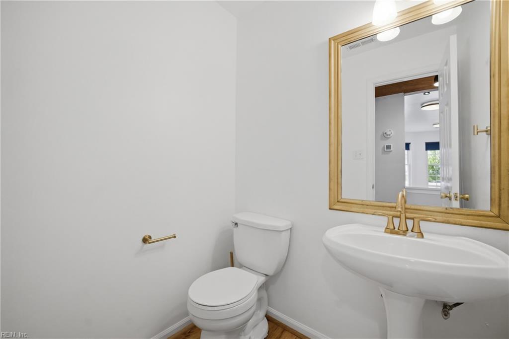 2461 Seven Kings RD