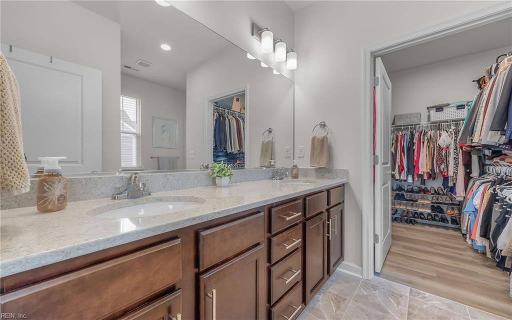 1301 Acadian DR D