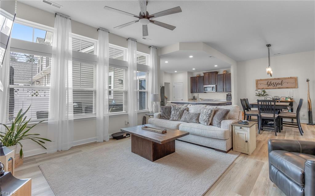 1301 Acadian DR D