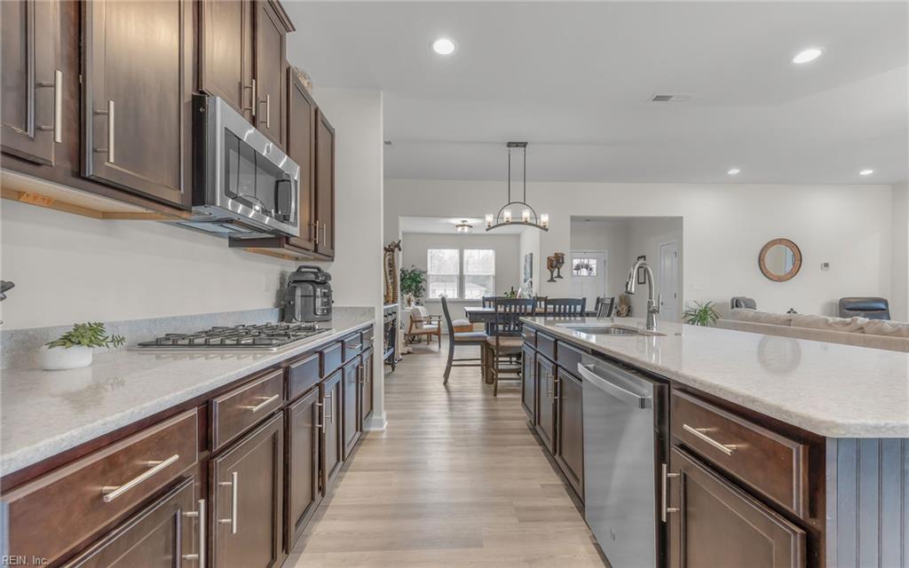 1301 Acadian DR D