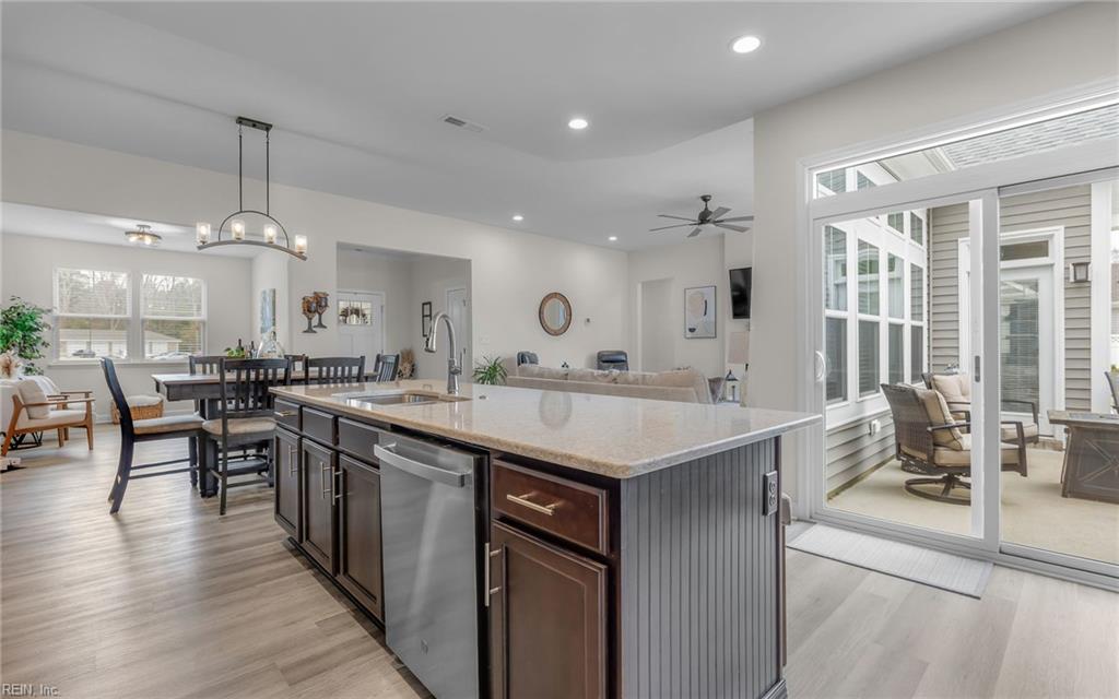 1301 Acadian DR D