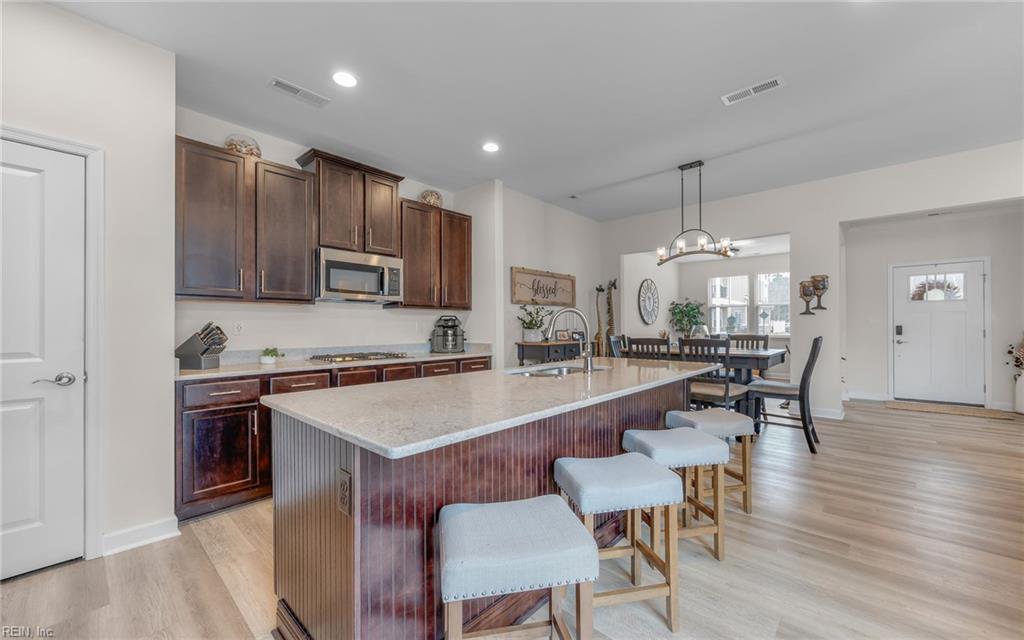 1301 Acadian DR D