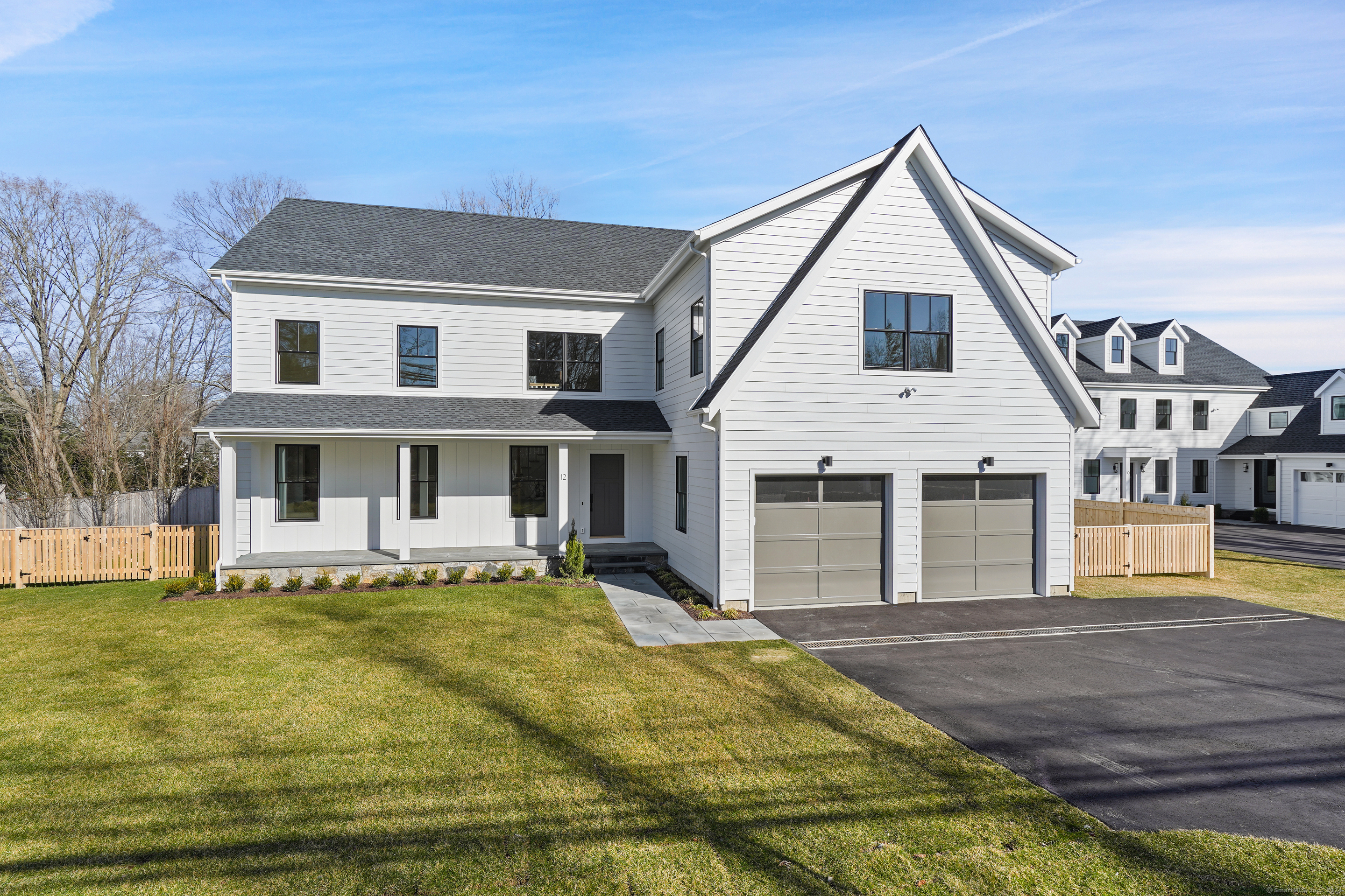 12 Maple Avenue North