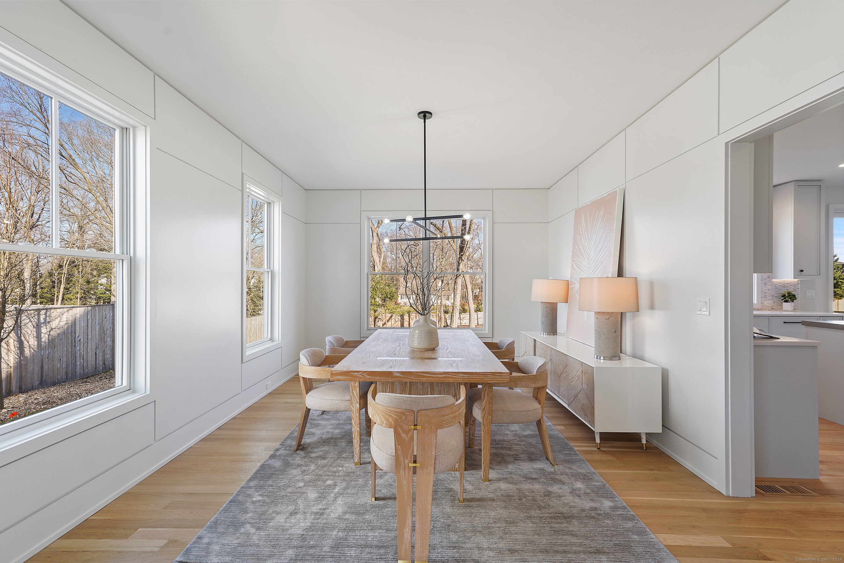 12 Maple Avenue North