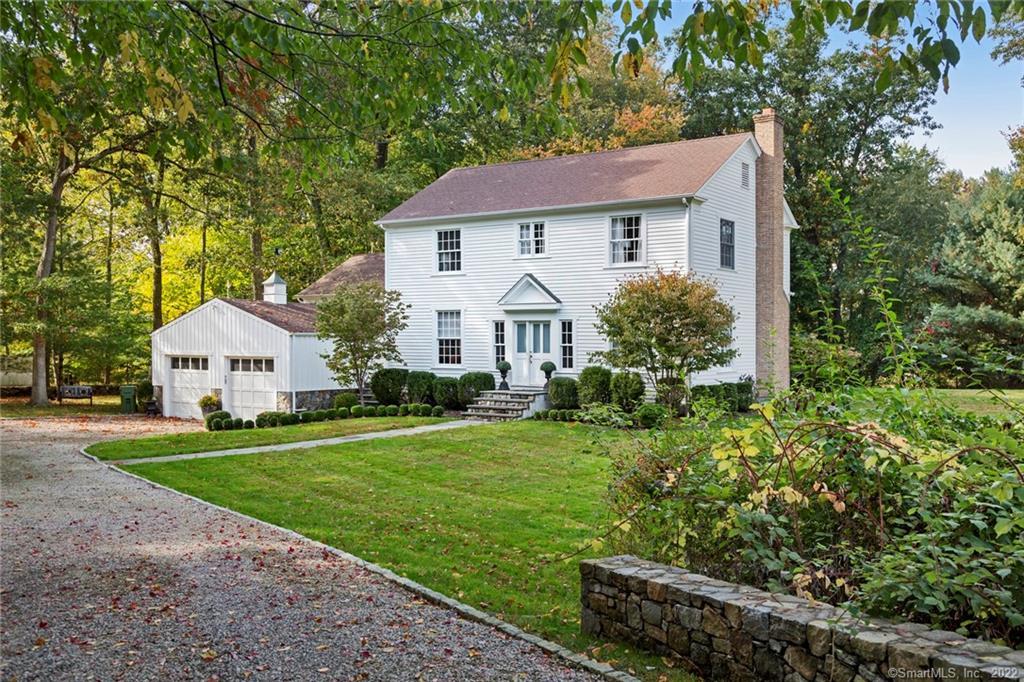 8 Twin Circle Drive