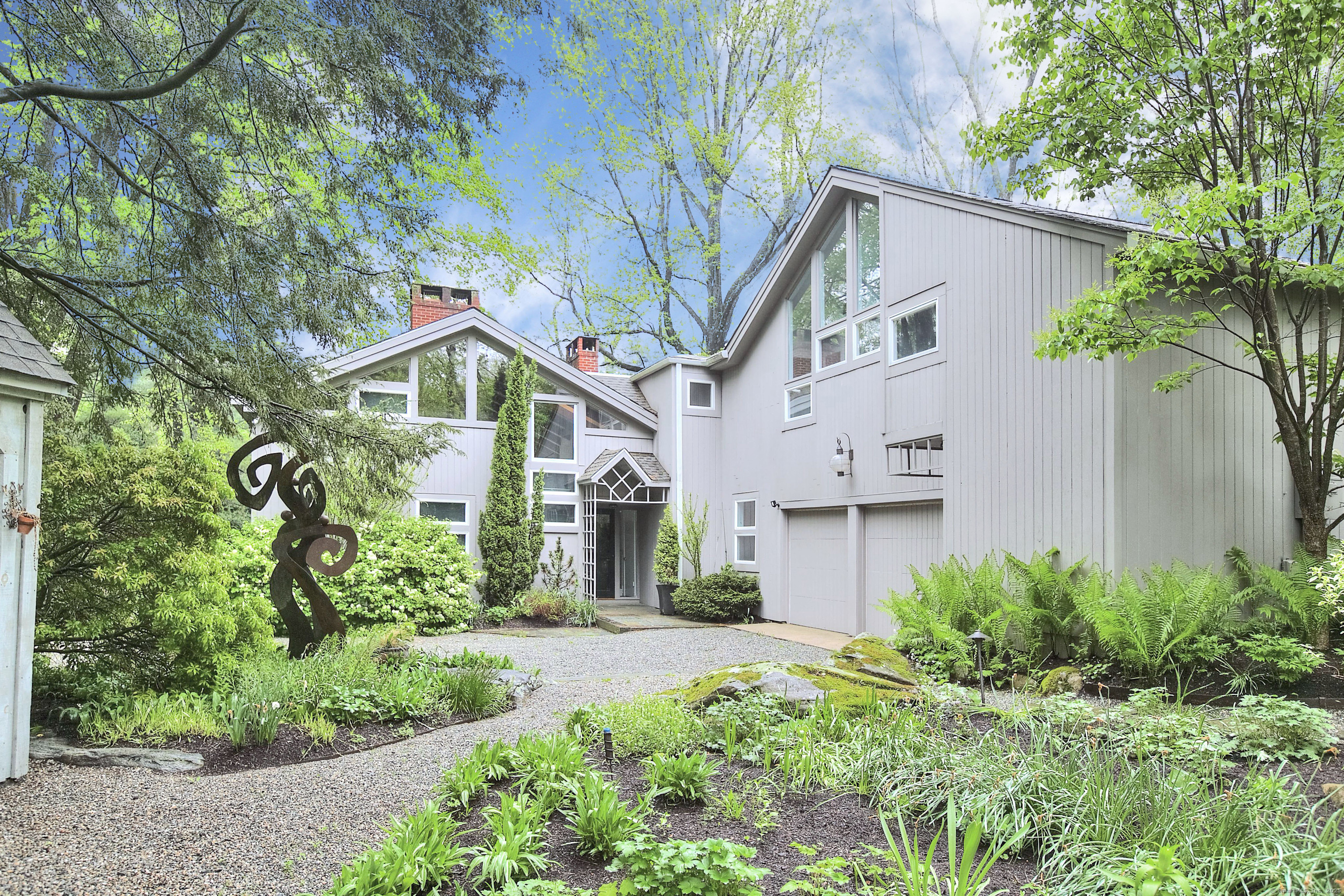 18 Stoneboat Road