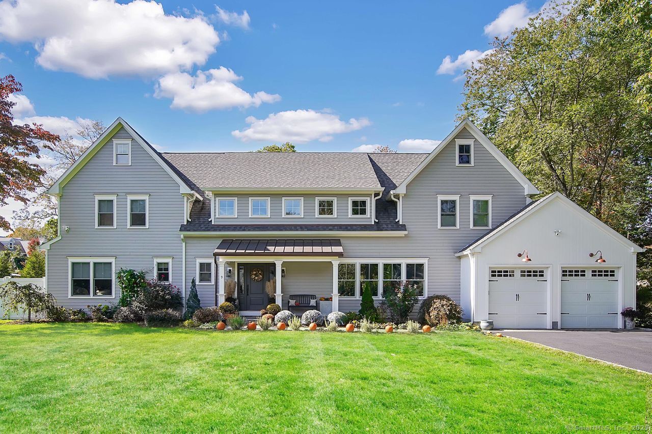 9 Forest Drive