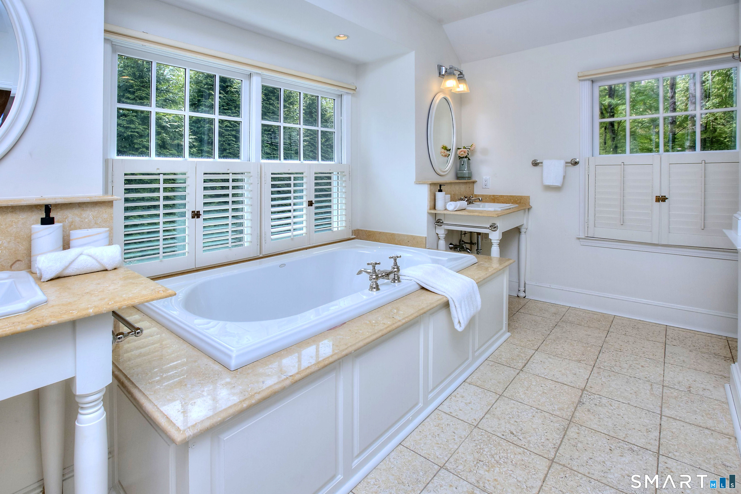 5 Tanglewood Lane