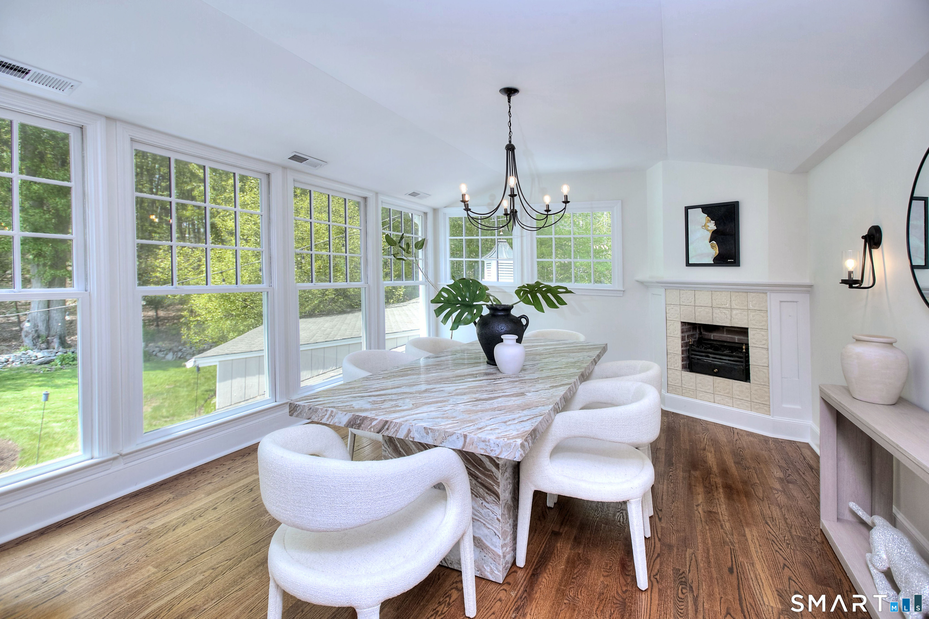 5 Tanglewood Lane