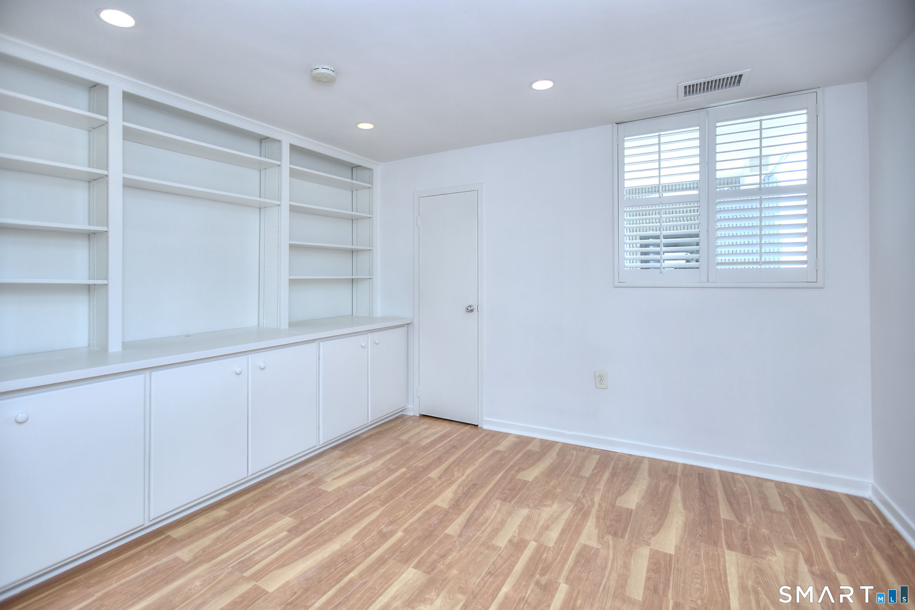 100 Seaview Avenue Unit: 4F