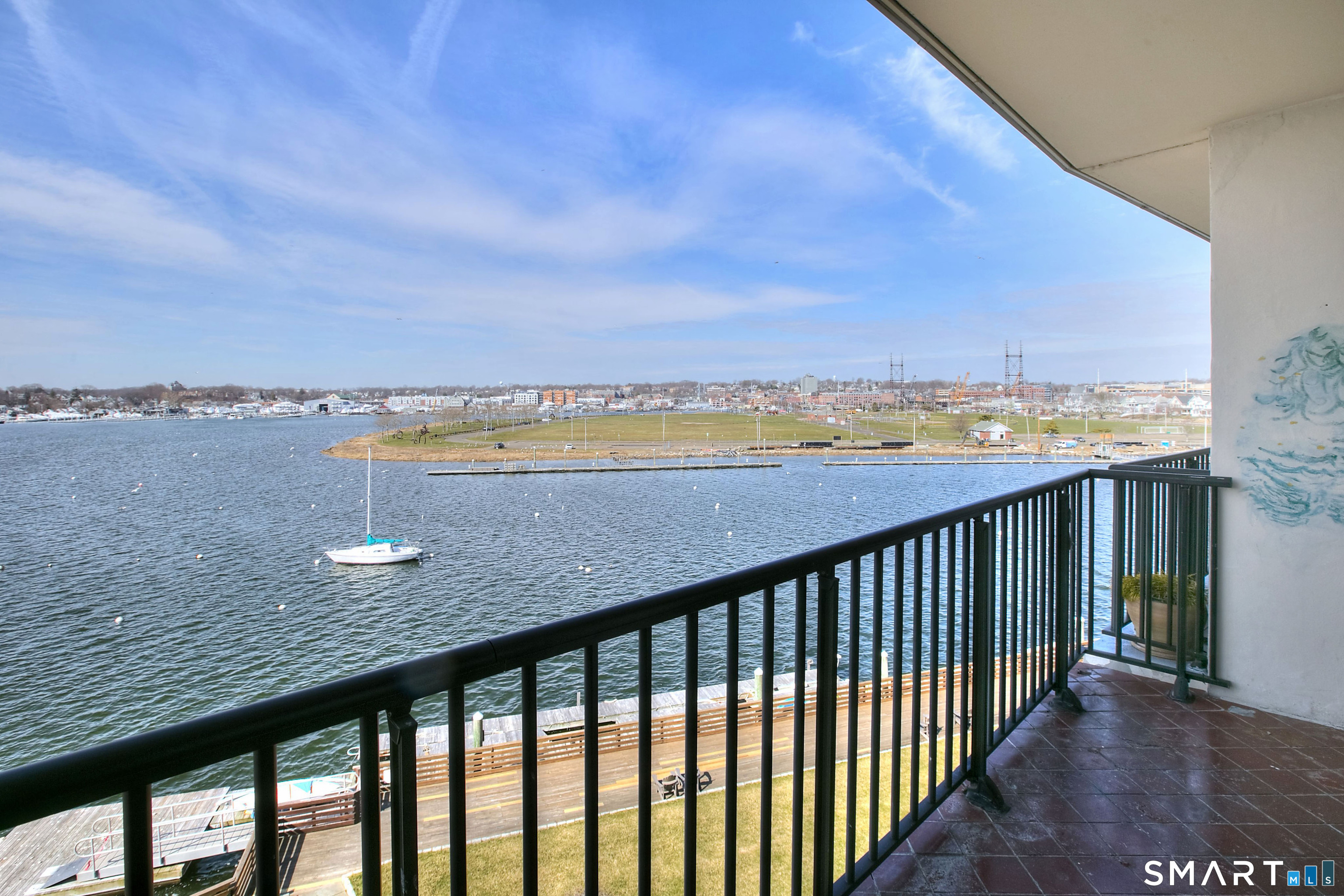 100 Seaview Avenue Unit: 4F