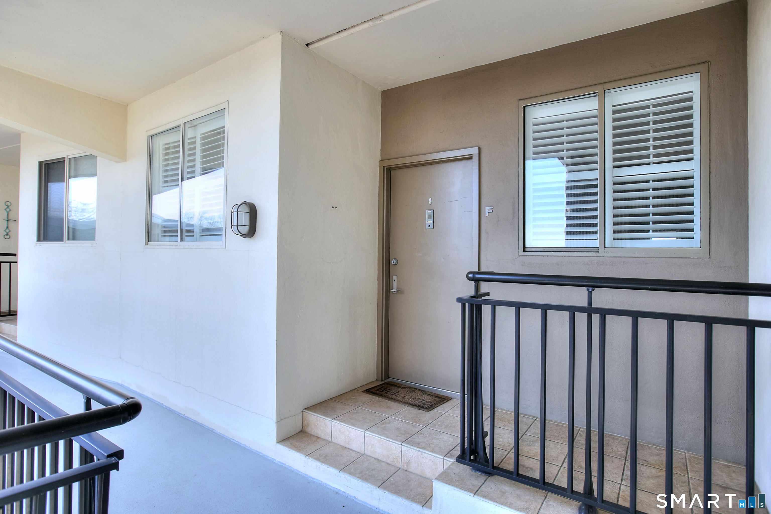 100 Seaview Avenue Unit: 4F