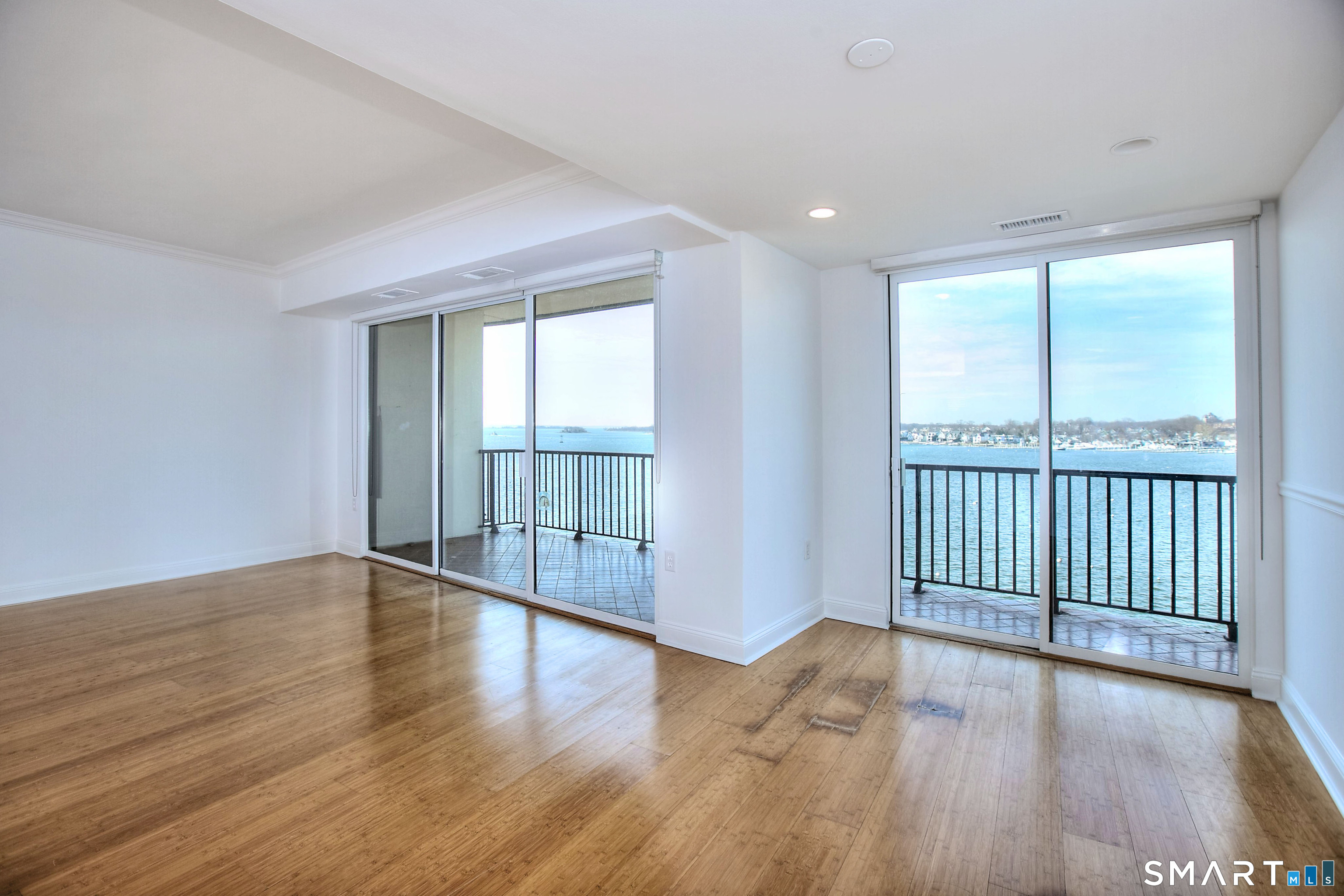 100 Seaview Avenue Unit: 4F