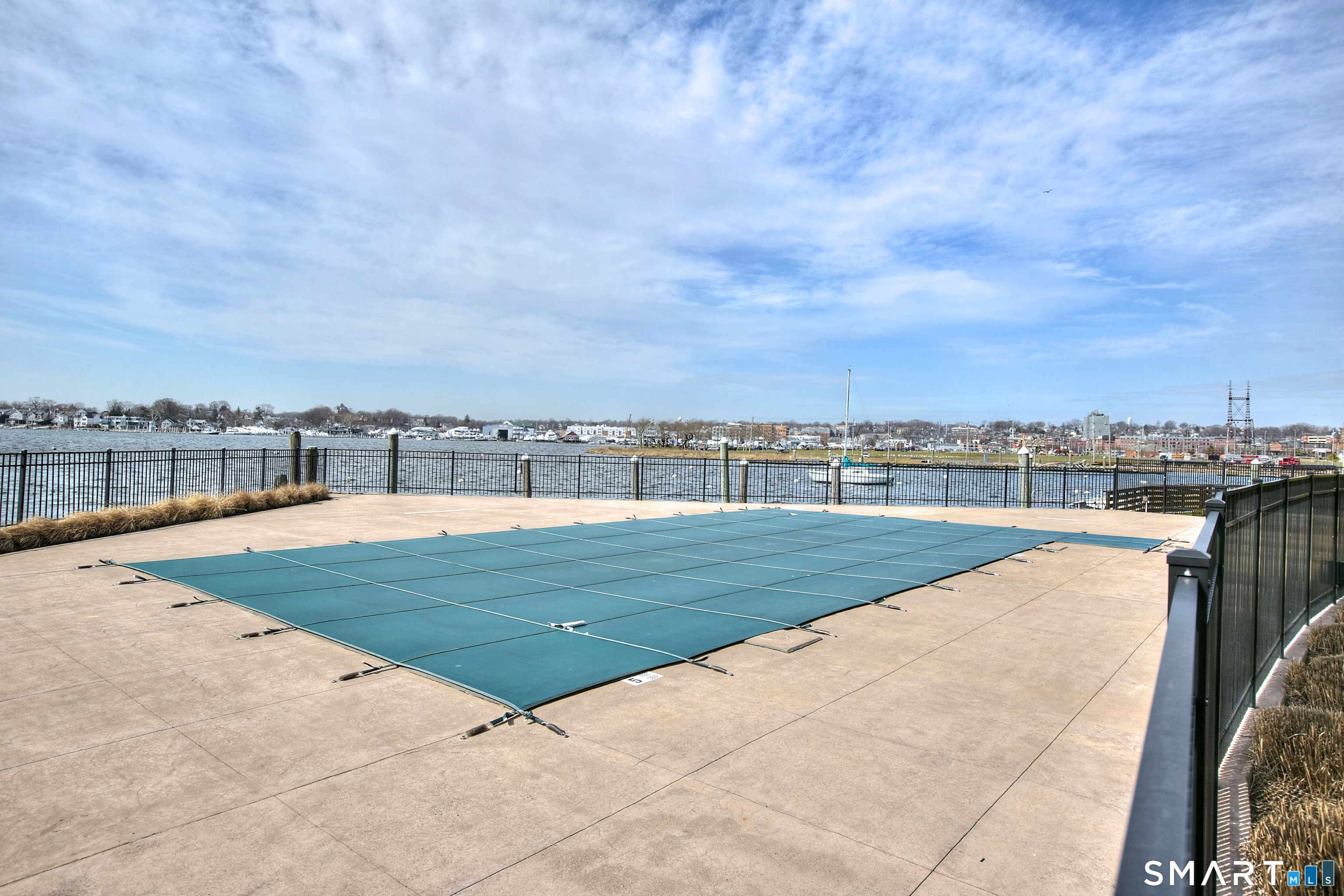 100 Seaview Avenue Unit: 4F