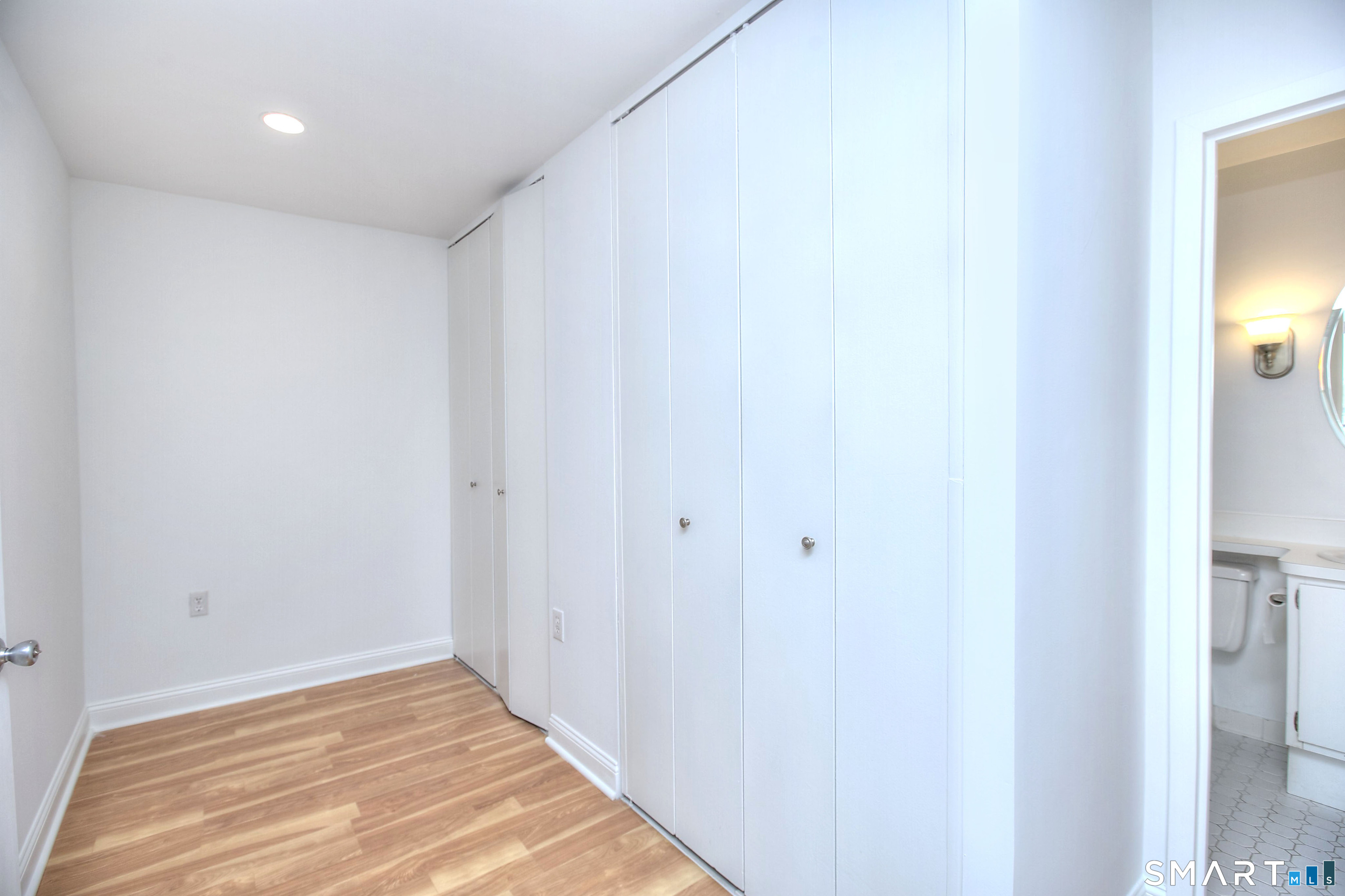 100 Seaview Avenue Unit: 4F