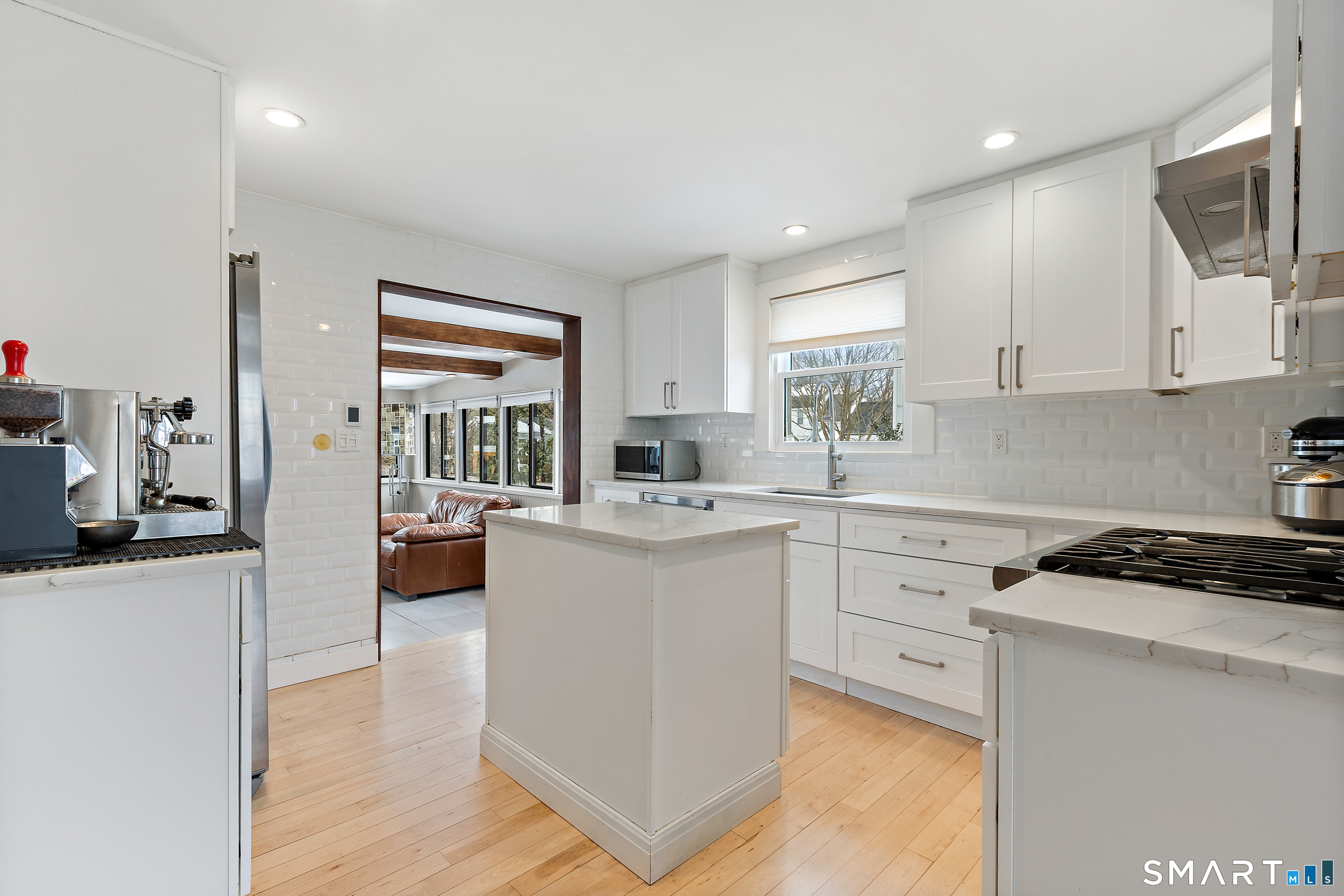 855 Riverside Drive