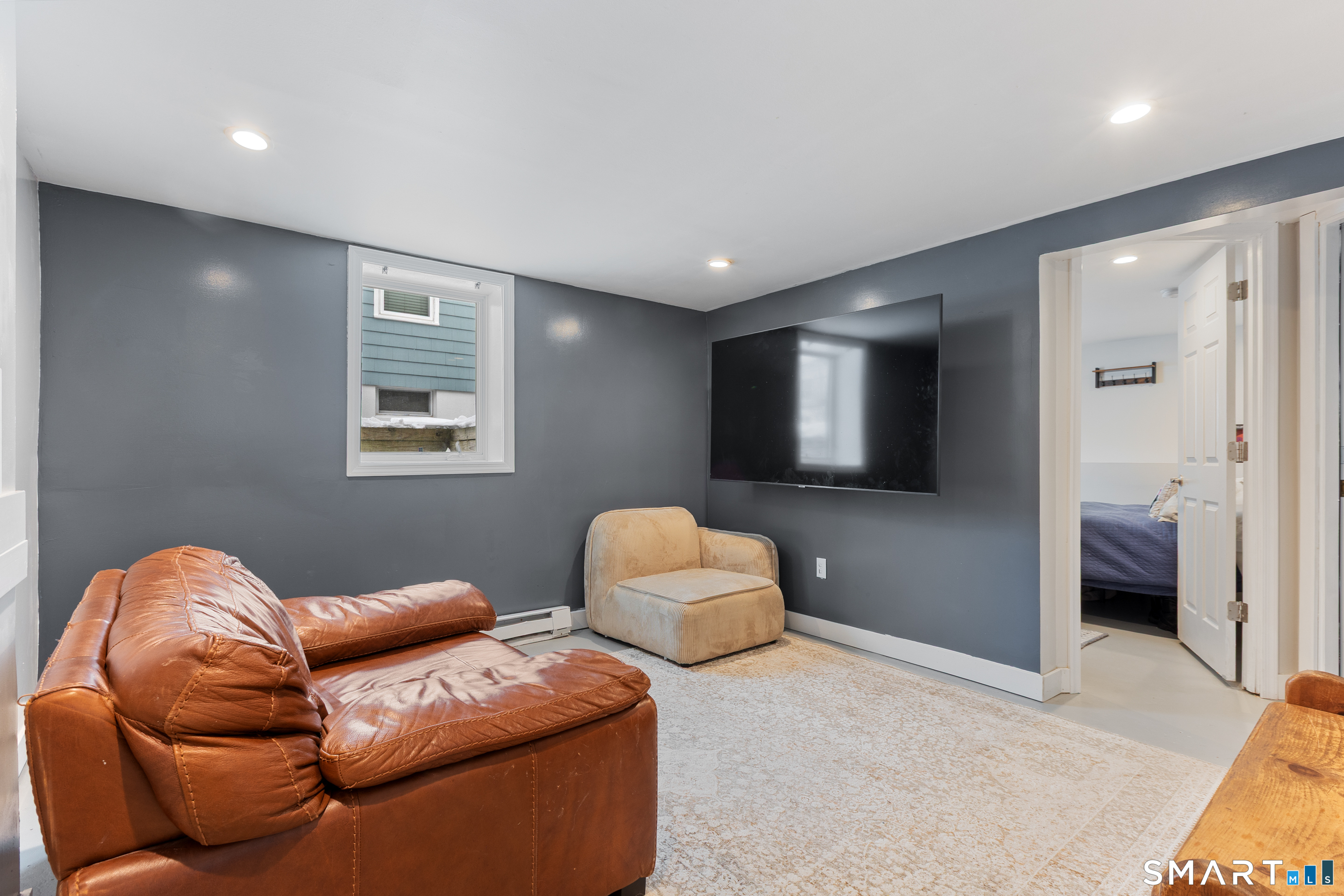 855 Riverside Drive