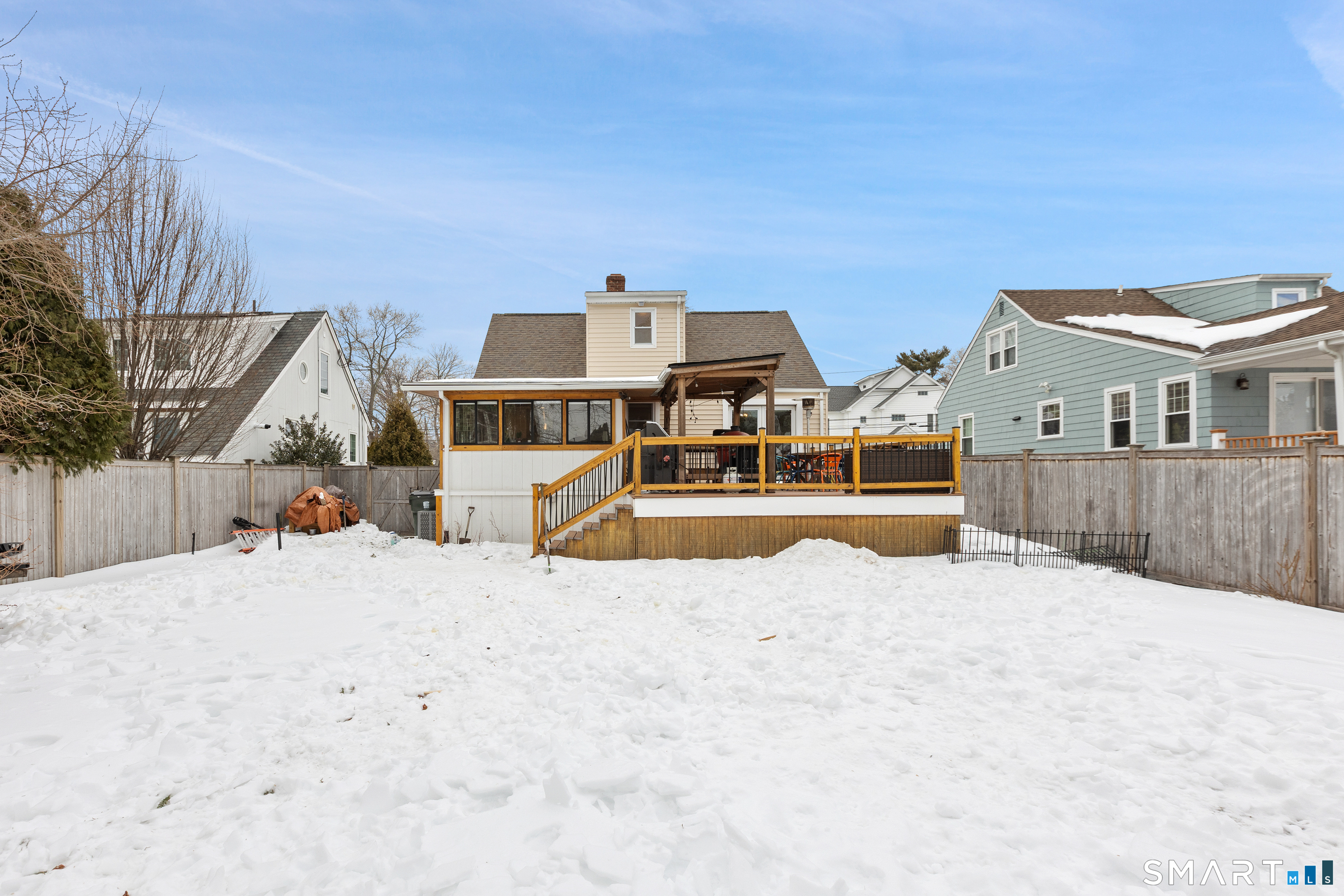 855 Riverside Drive