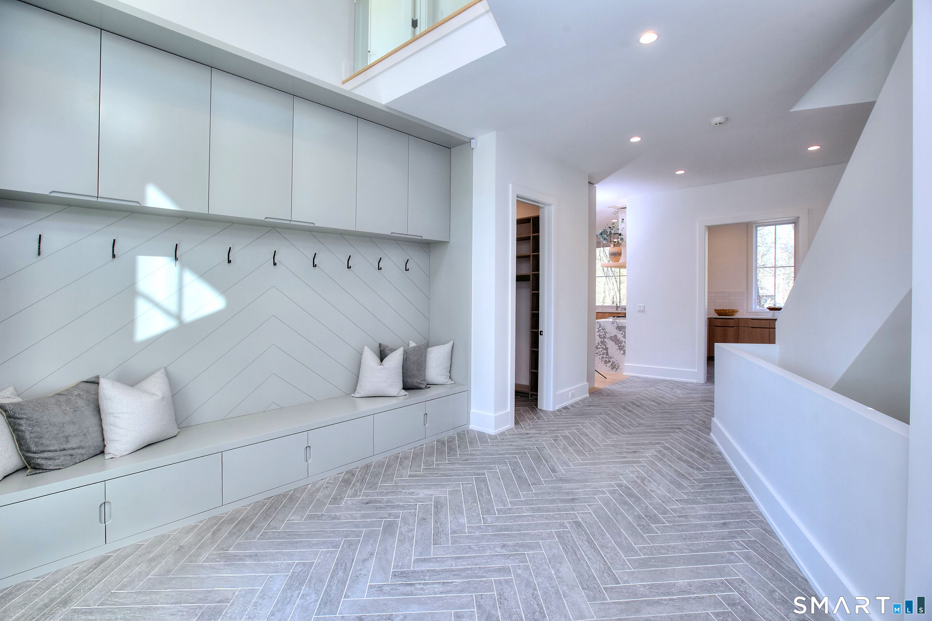 8 Loretta Court