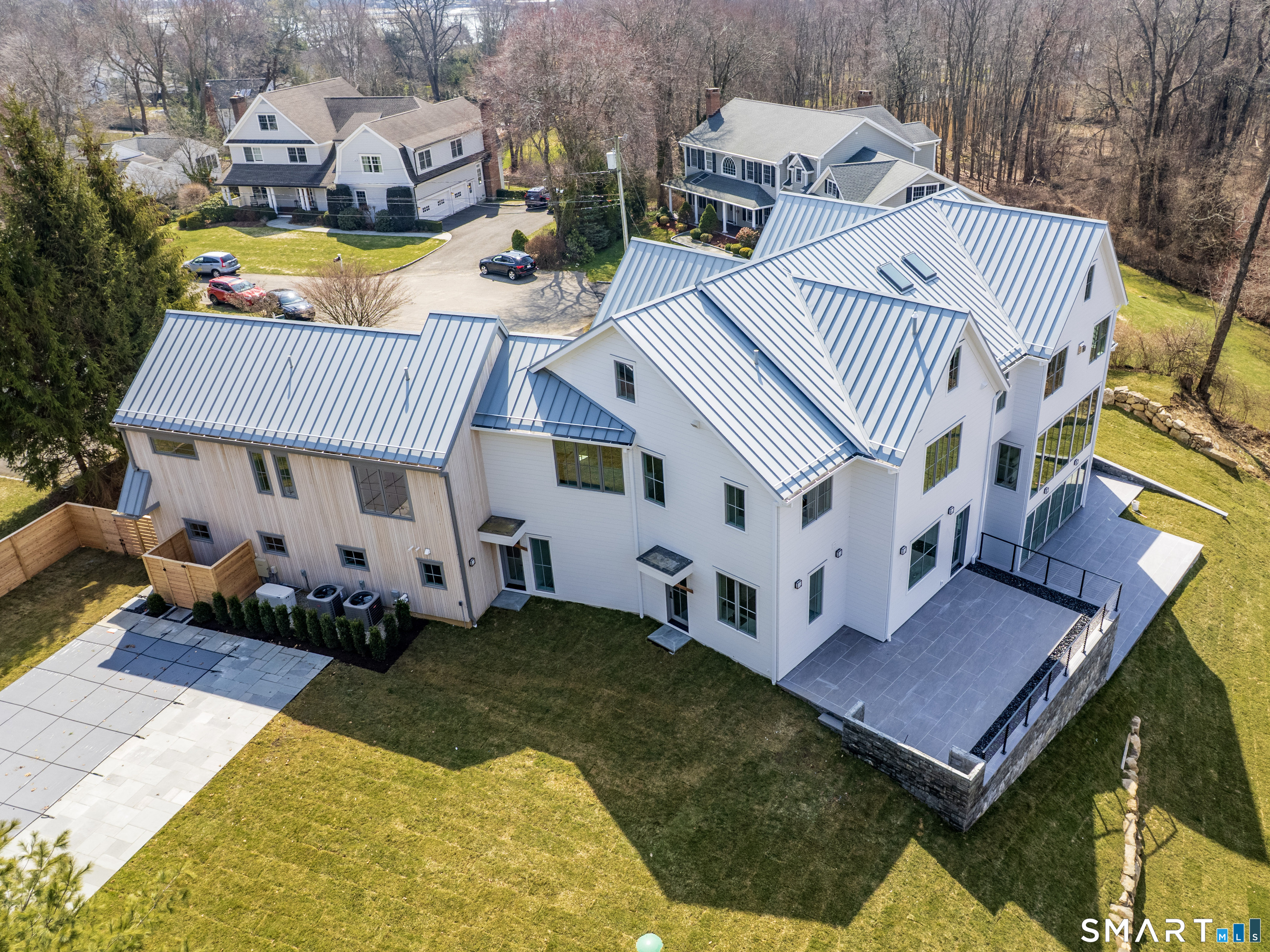 8 Loretta Court
