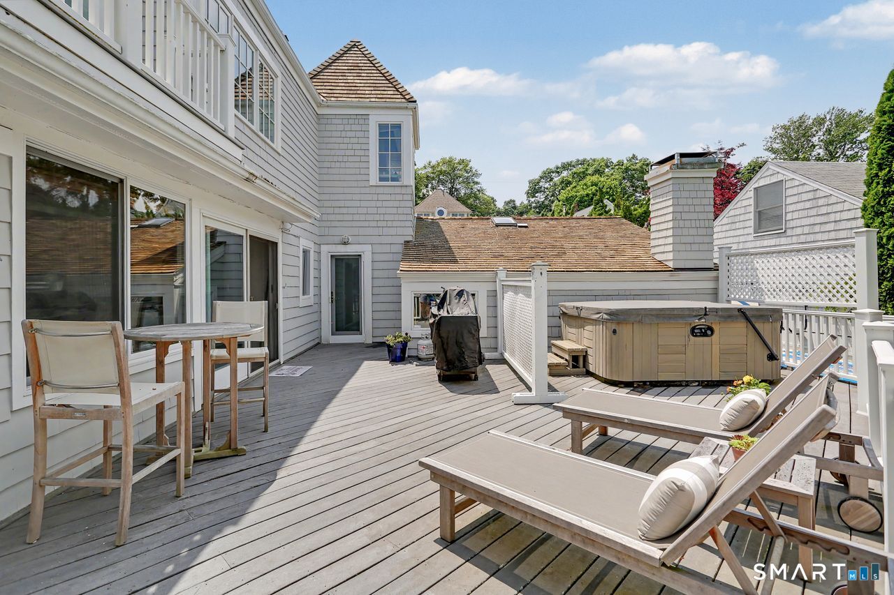 32 Nearwater Road