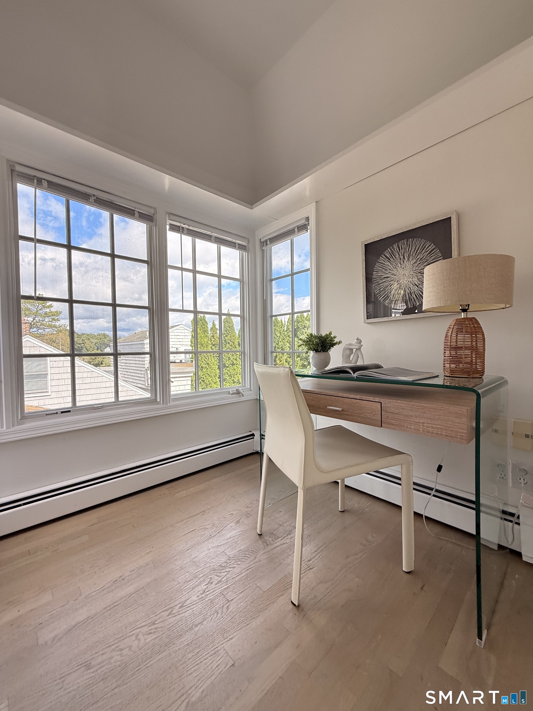 32 Nearwater Road