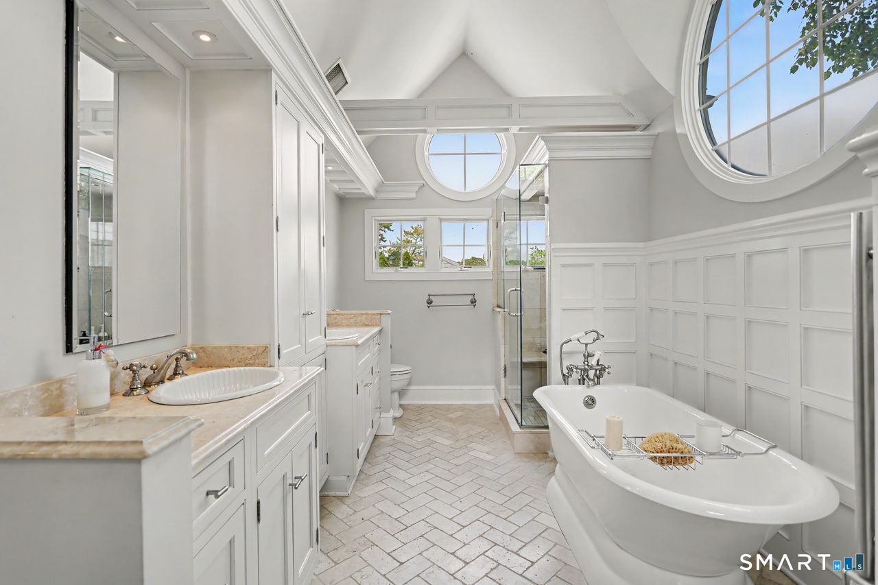 32 Nearwater Road
