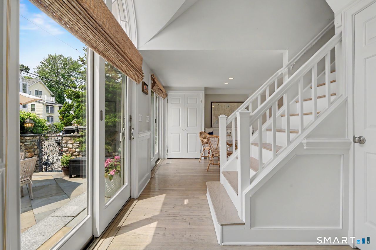 32 Nearwater Road