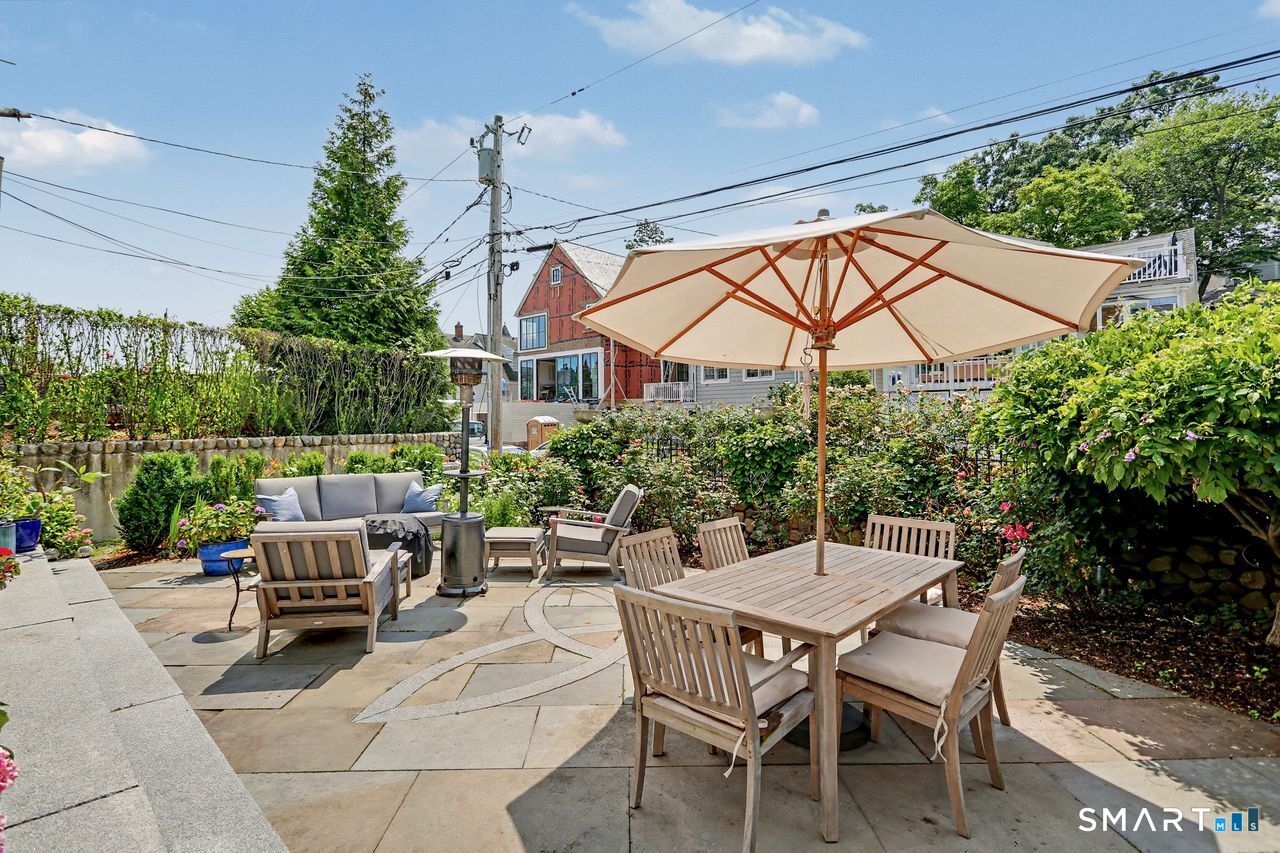 32 Nearwater Road