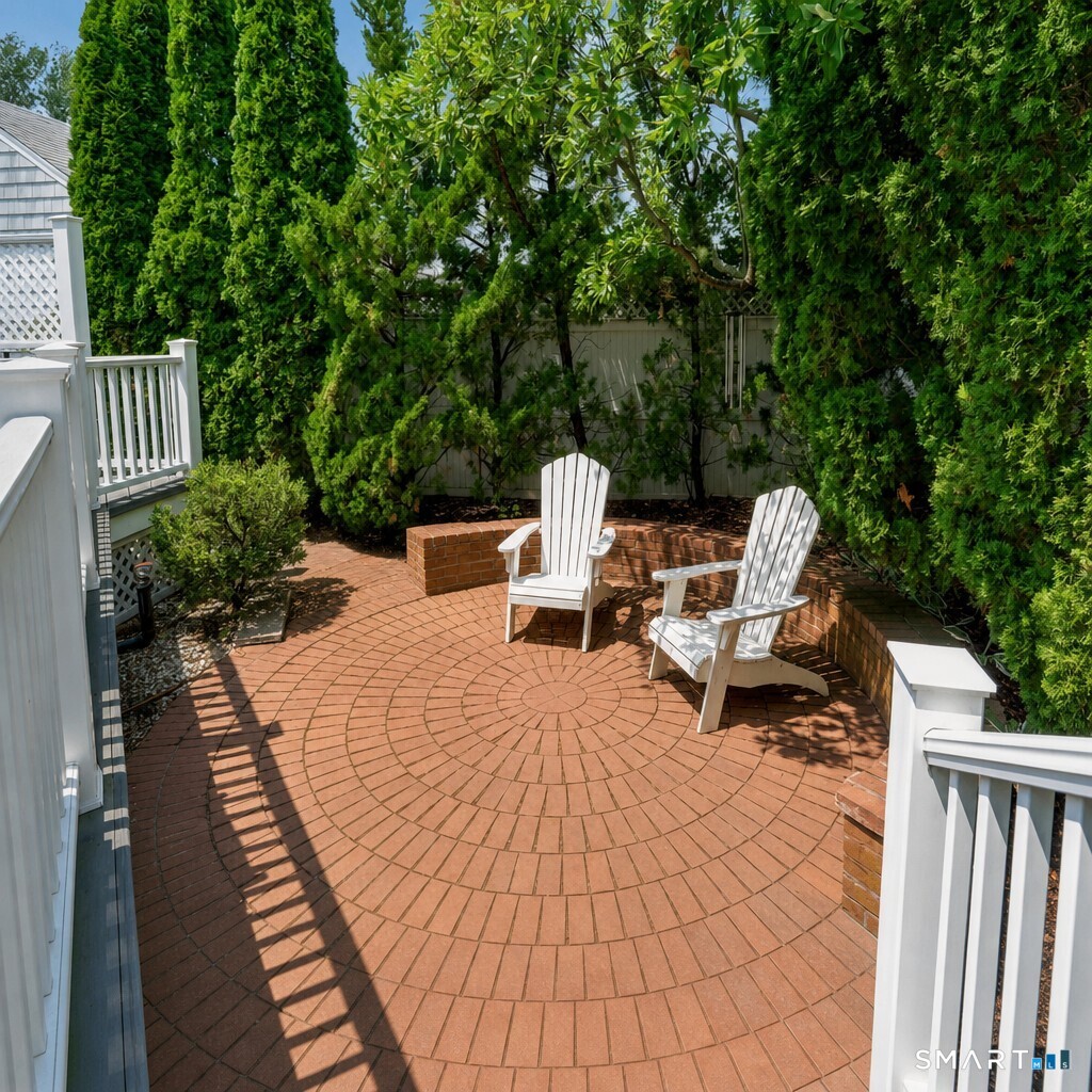 32 Nearwater Road