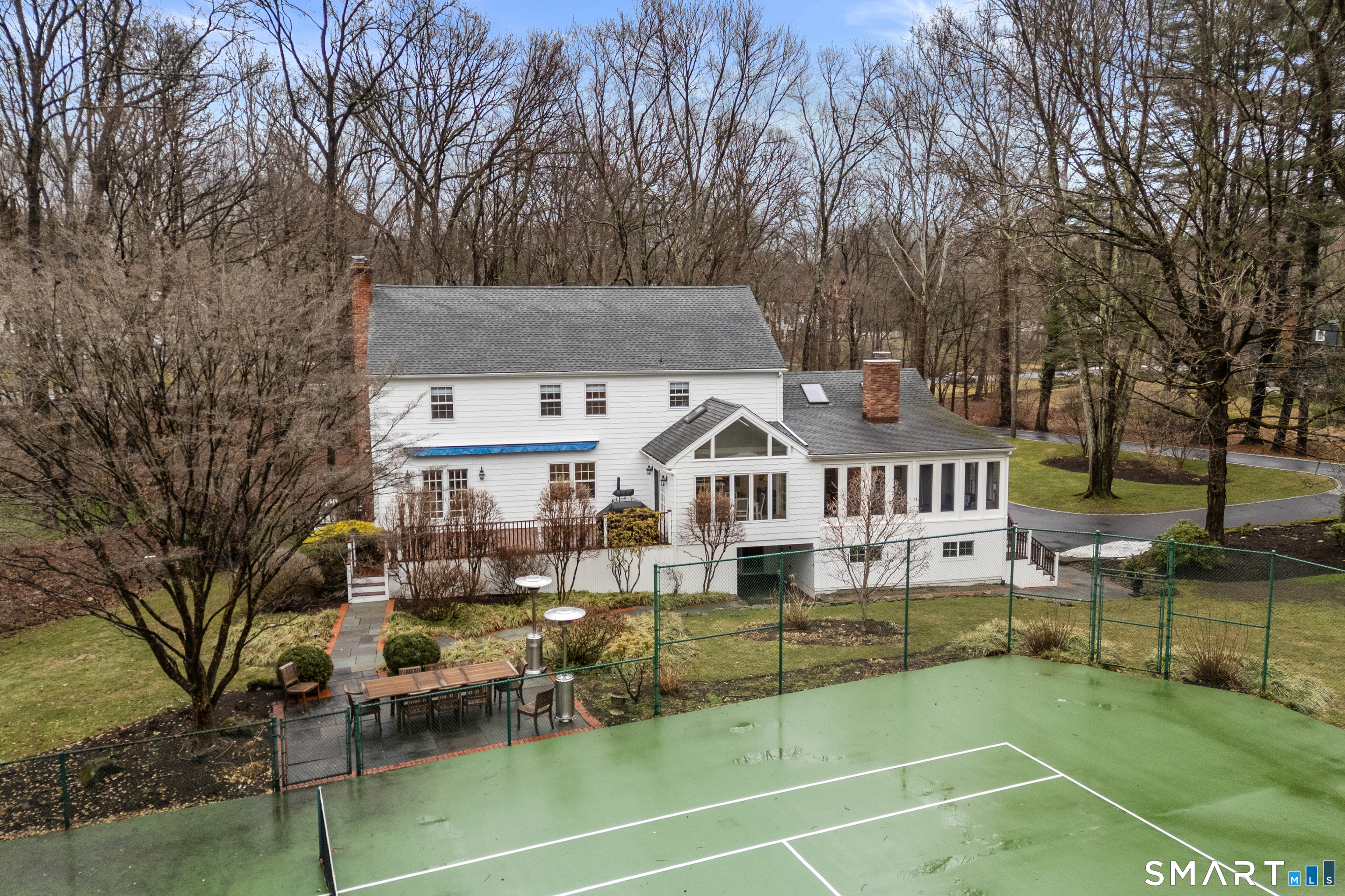 13 Riverfield Drive