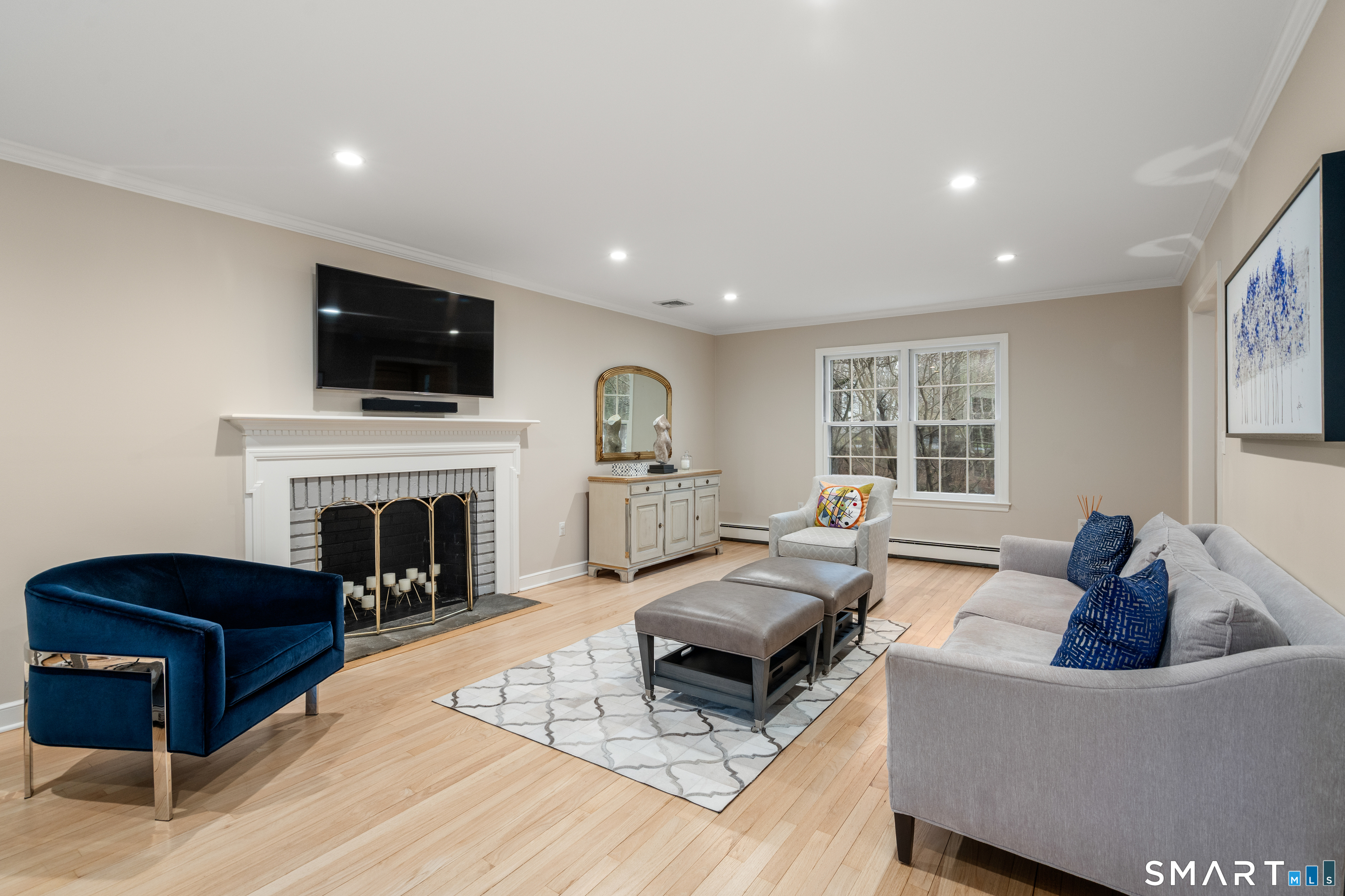 13 Riverfield Drive
