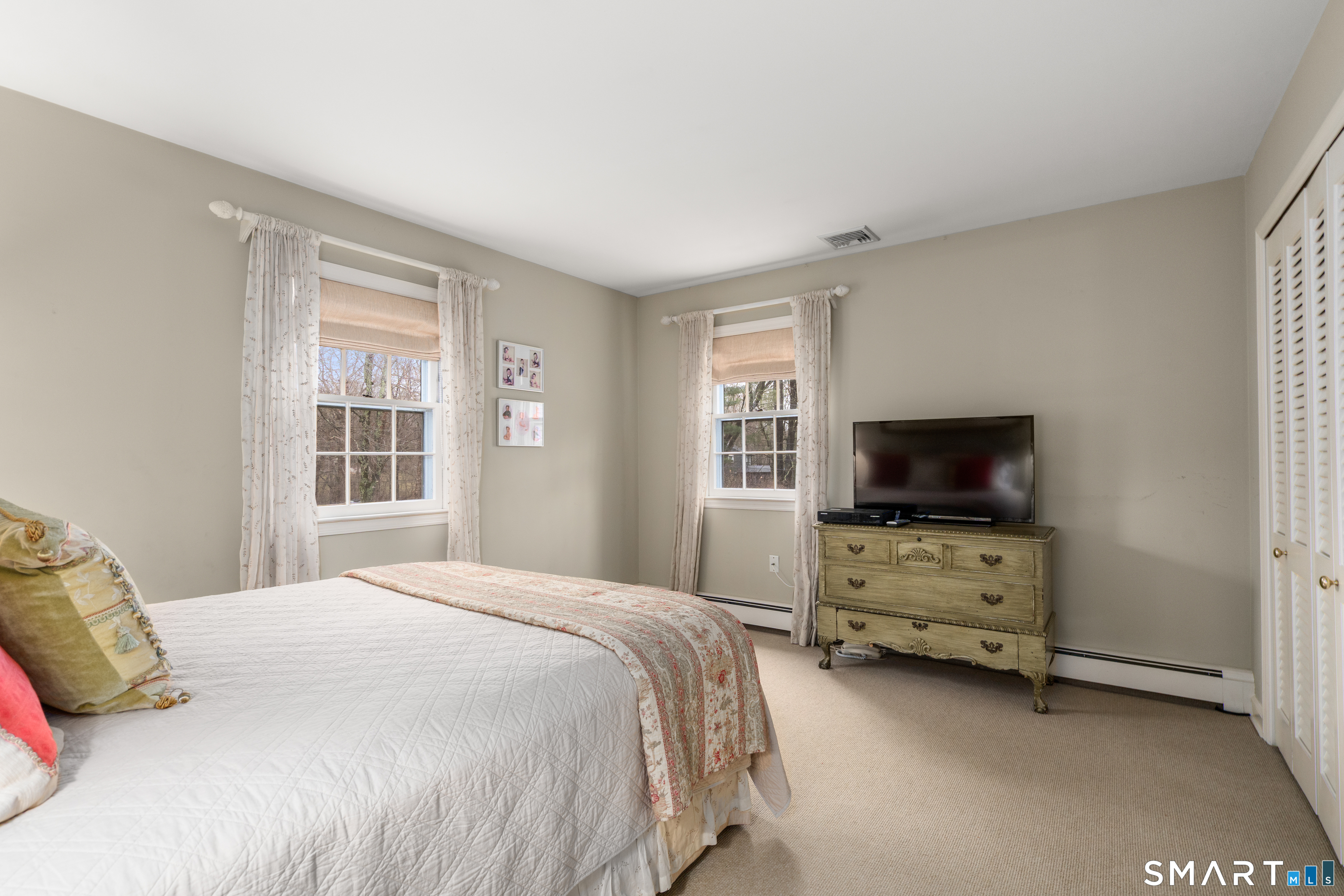 13 Riverfield Drive