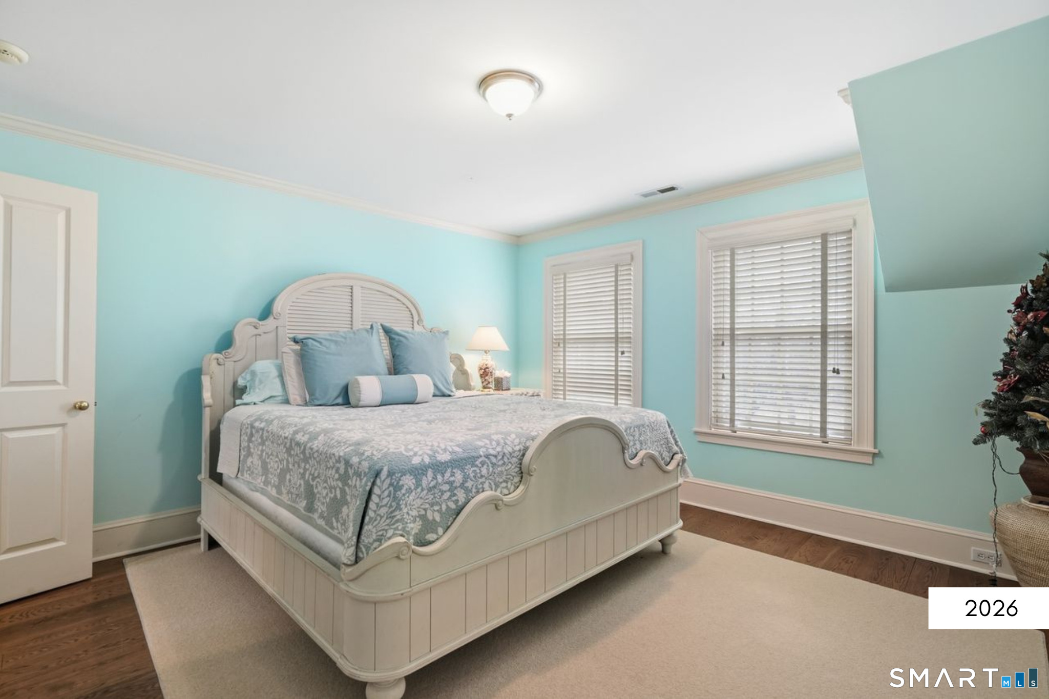 2 Ledgemoor Lane