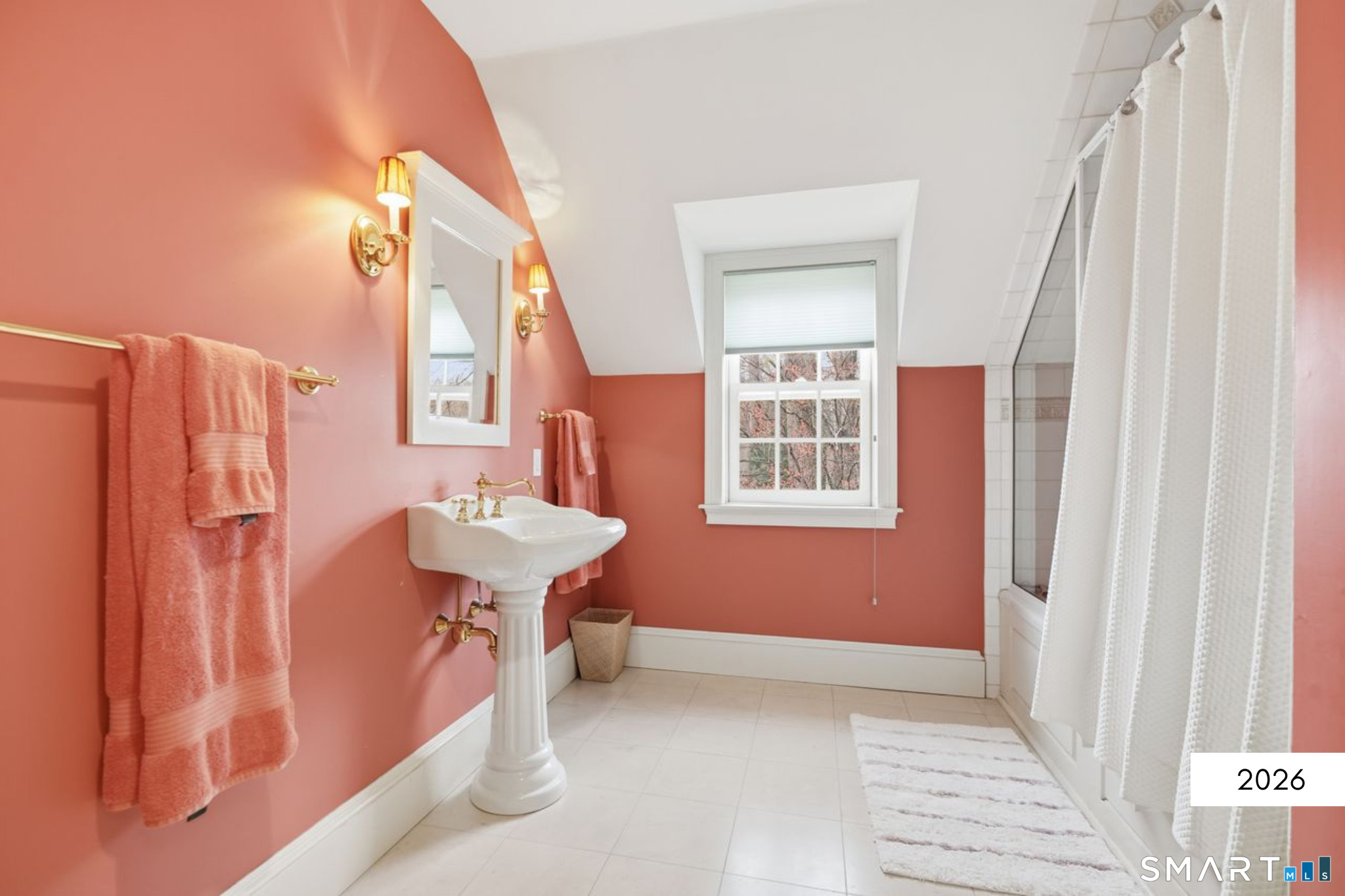 2 Ledgemoor Lane