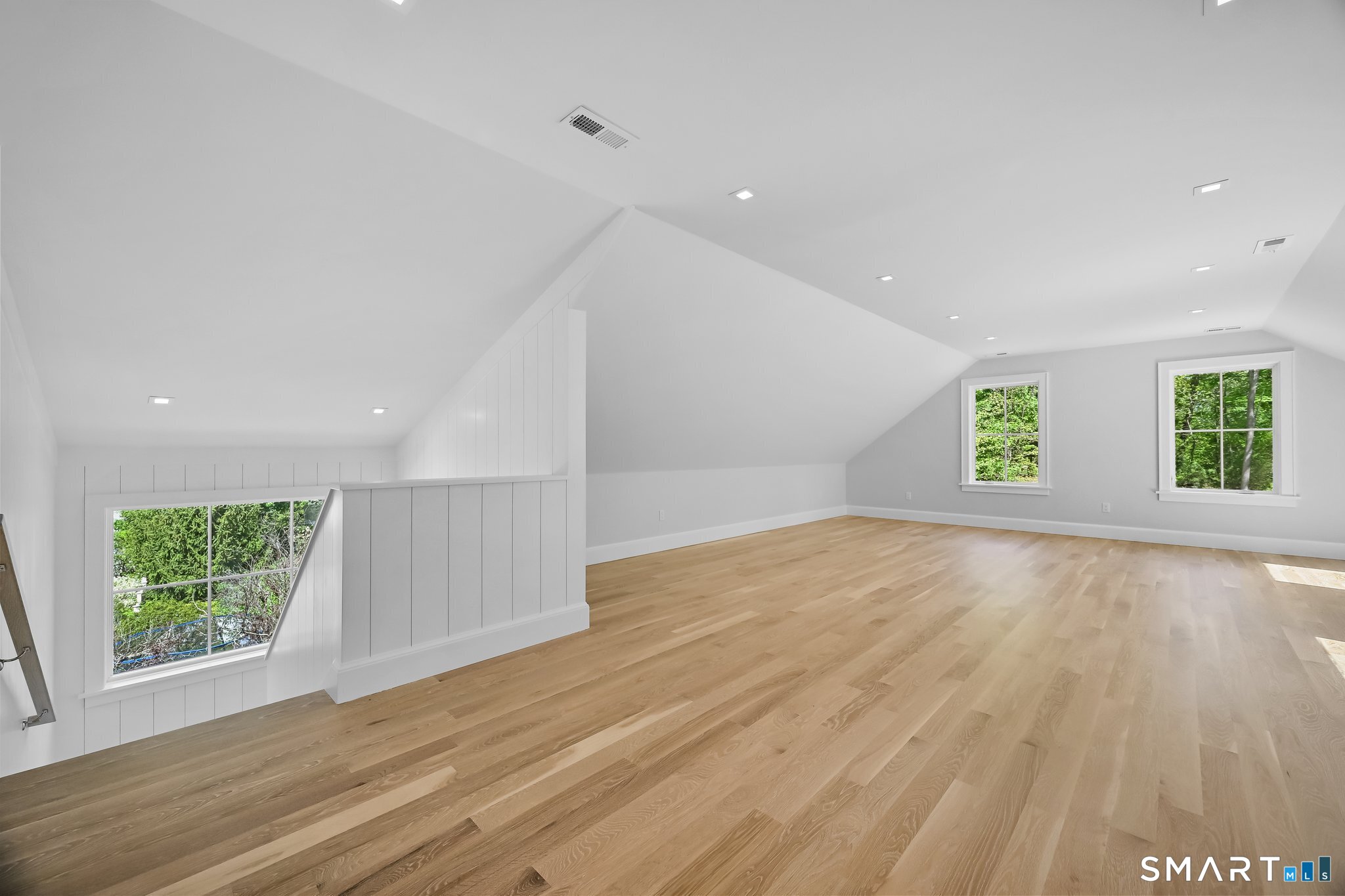 171 Compo Road South