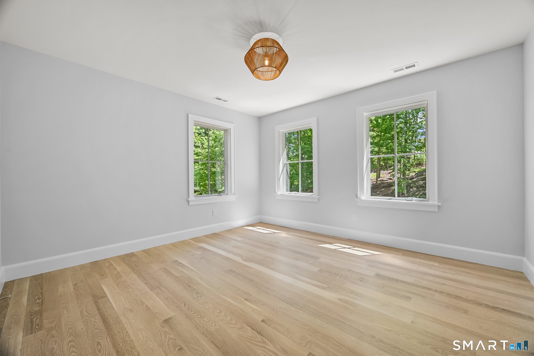 171 Compo Road South