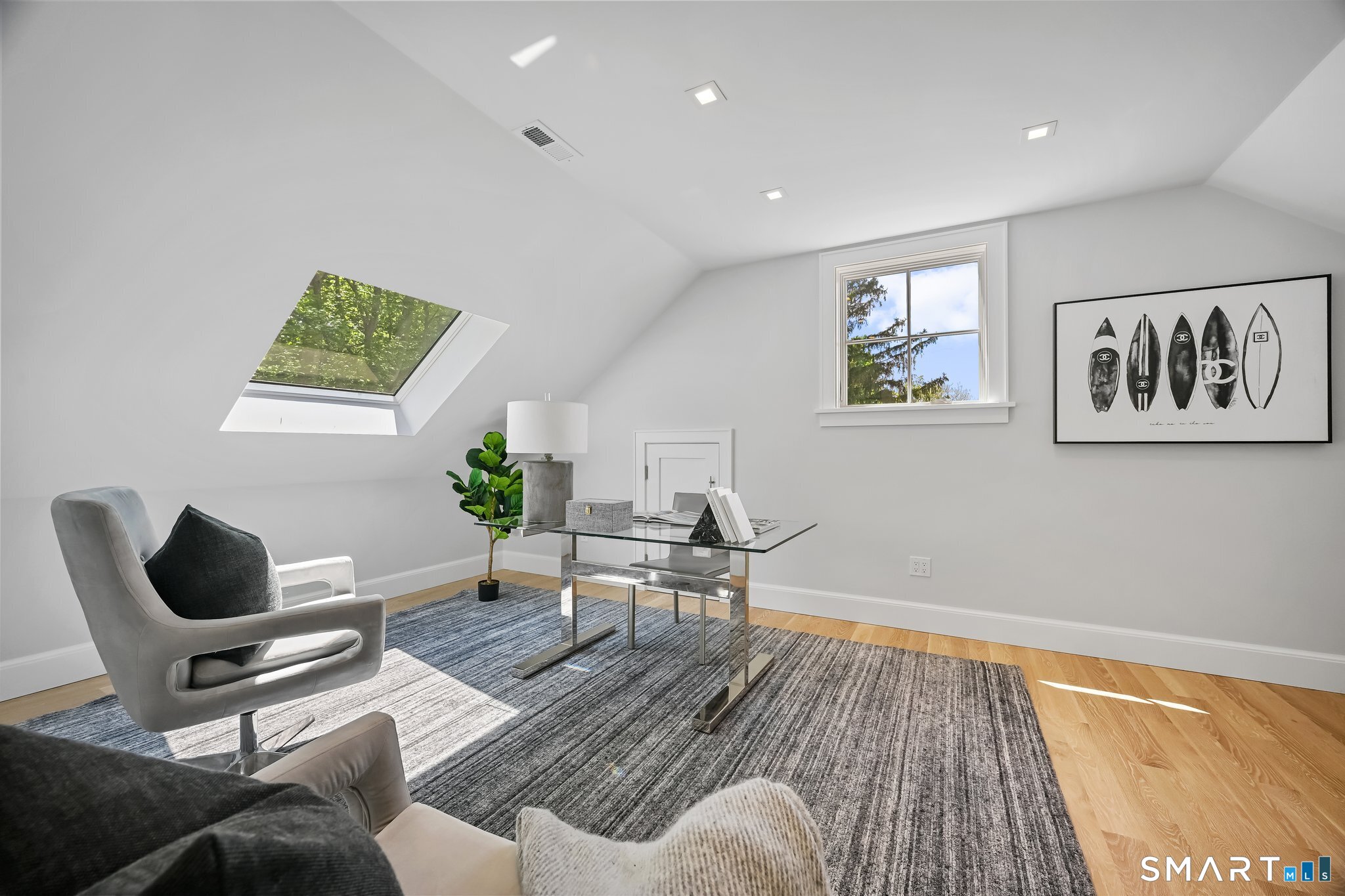 171 Compo Road South