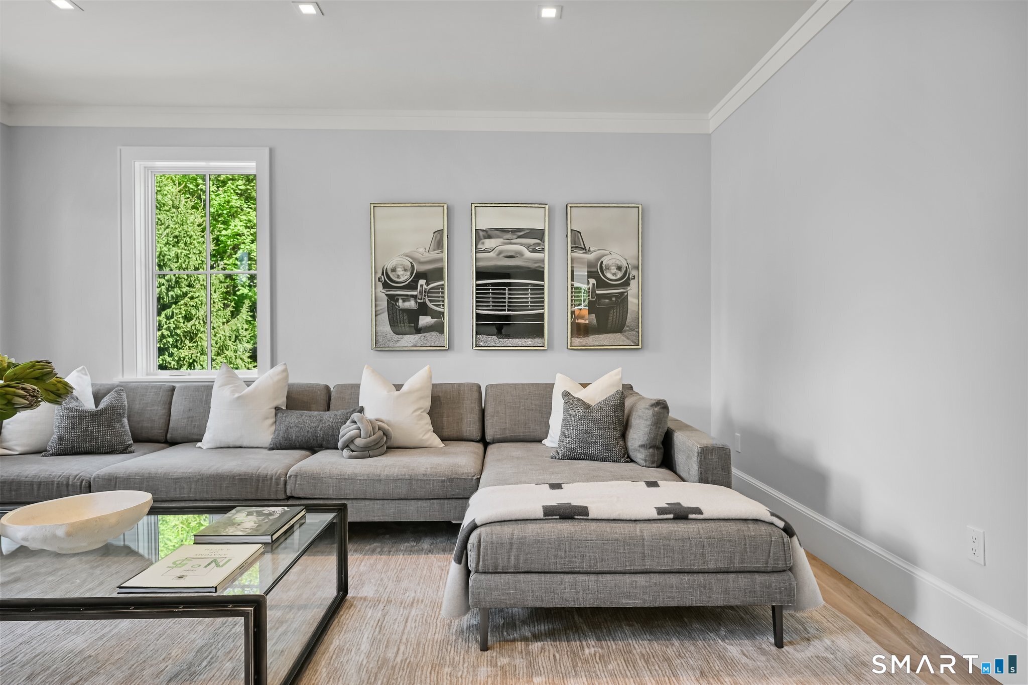 171 Compo Road South