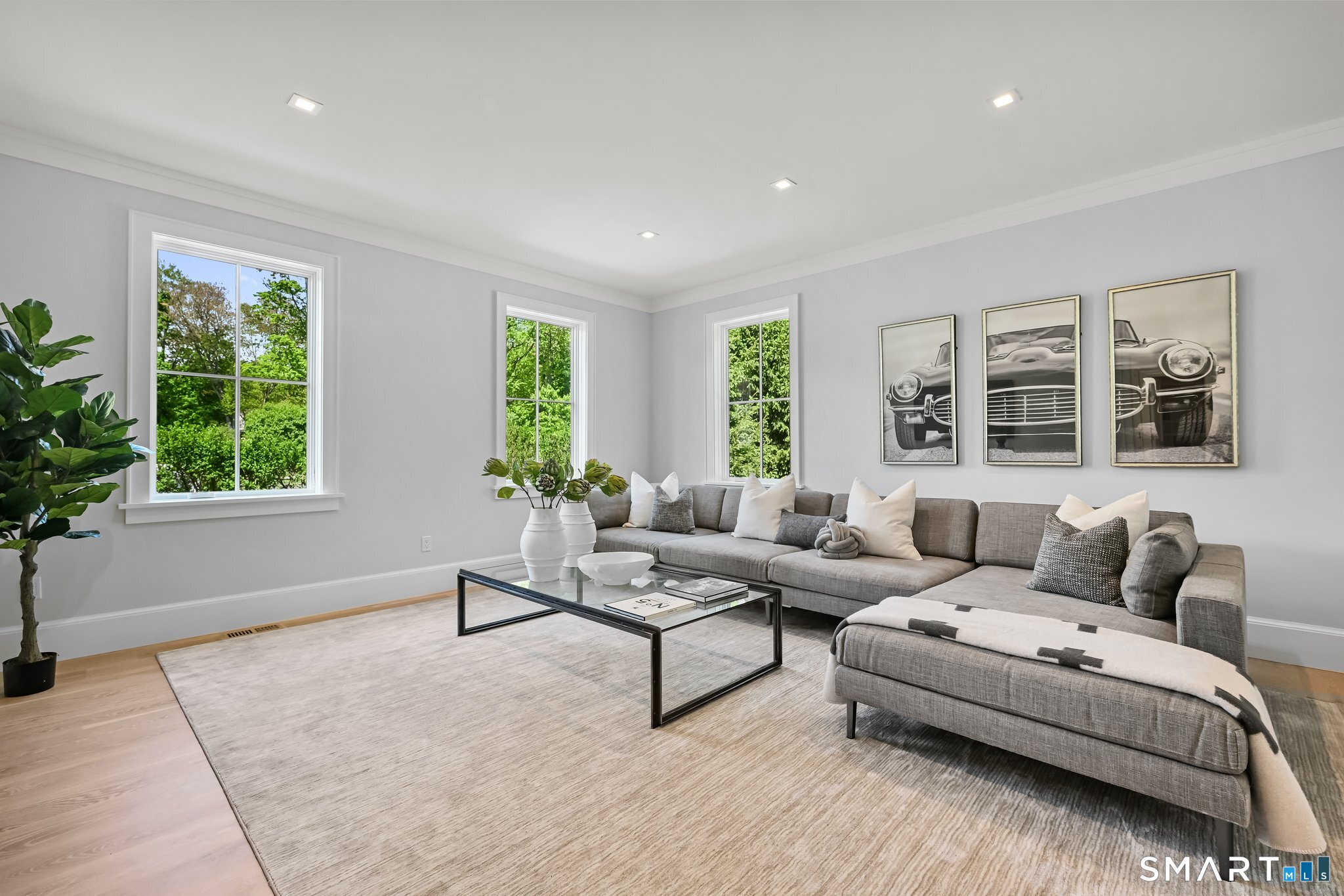 171 Compo Road South