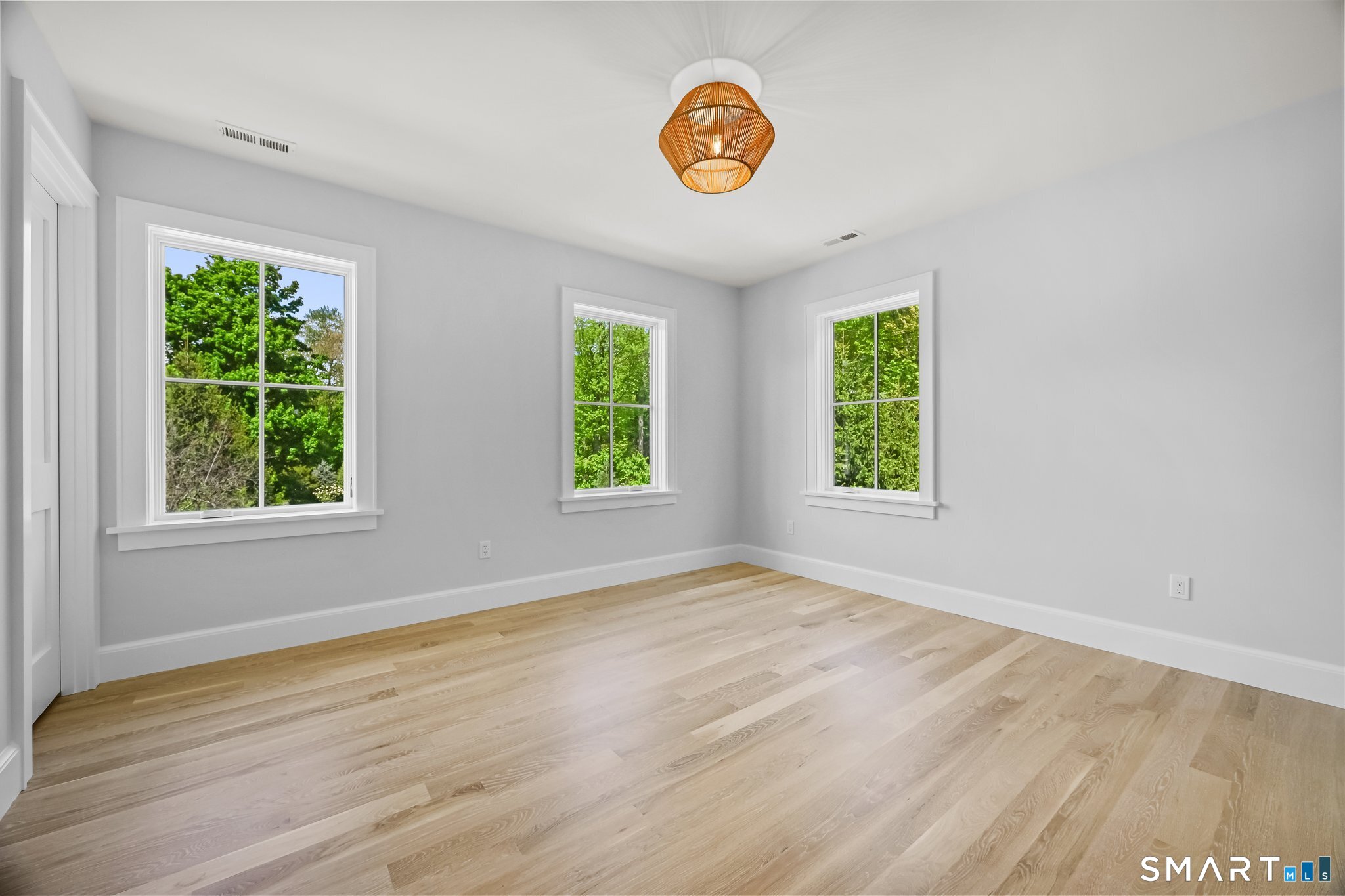 171 Compo Road South