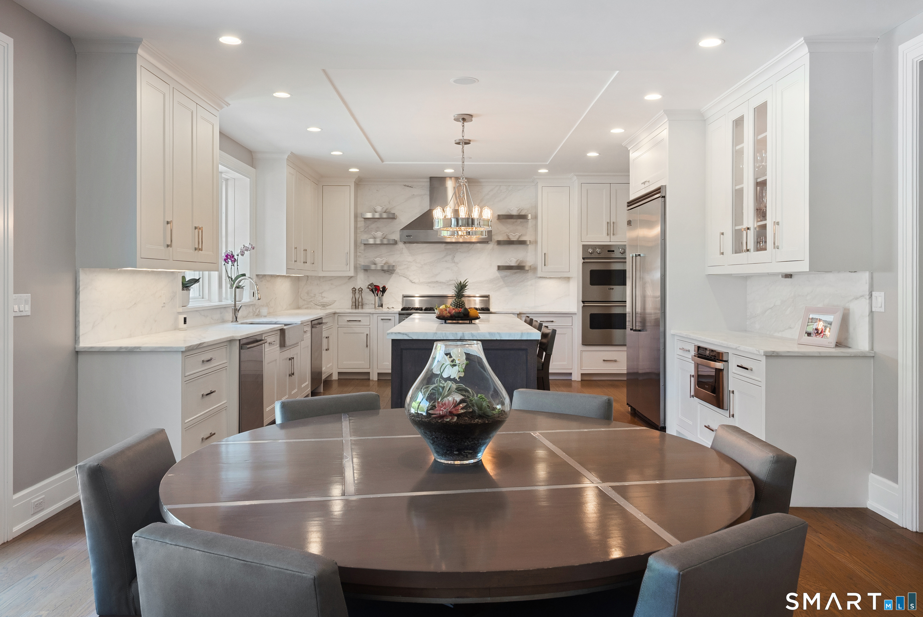 6 Twin Circle Drive