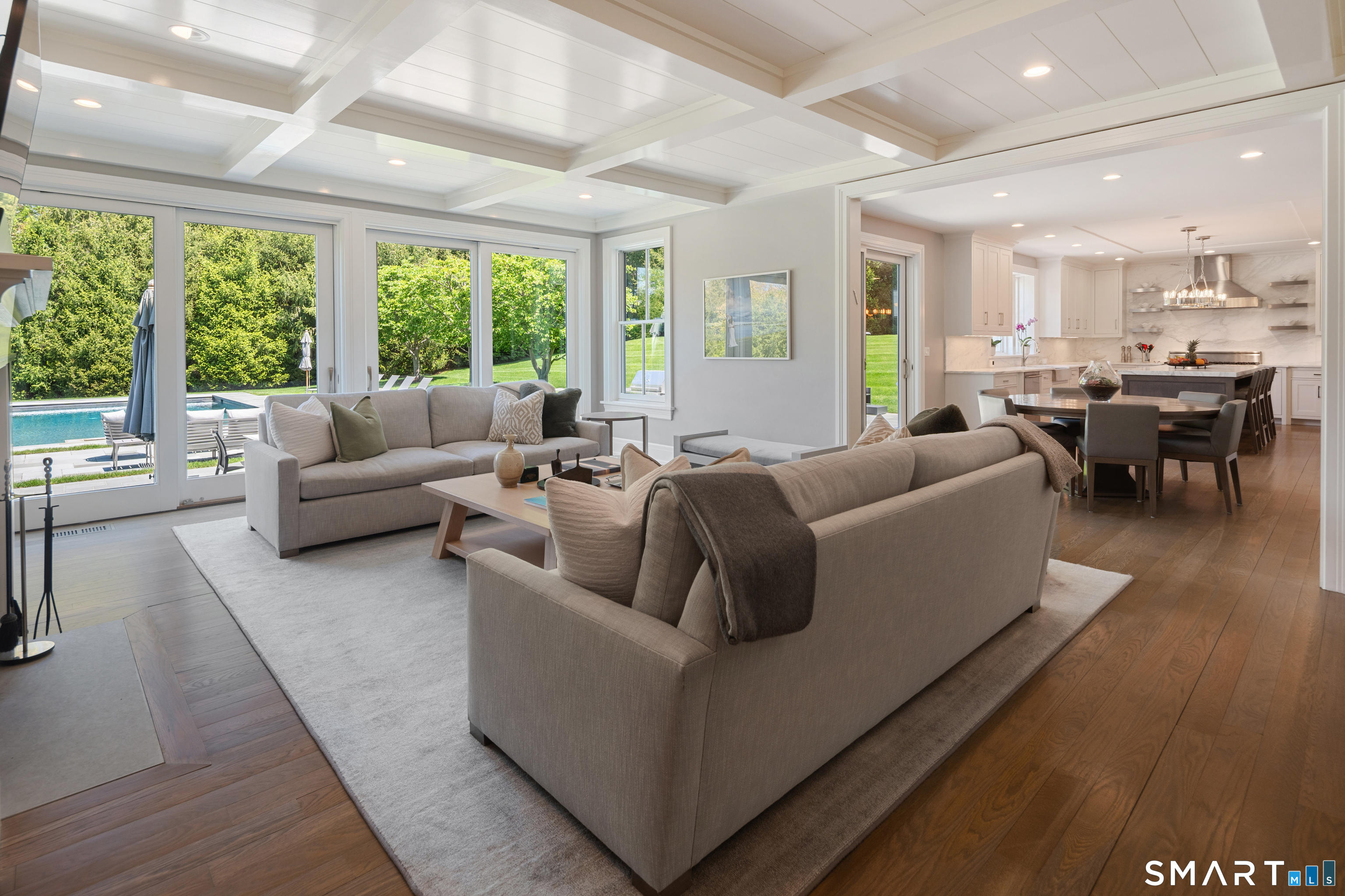 6 Twin Circle Drive