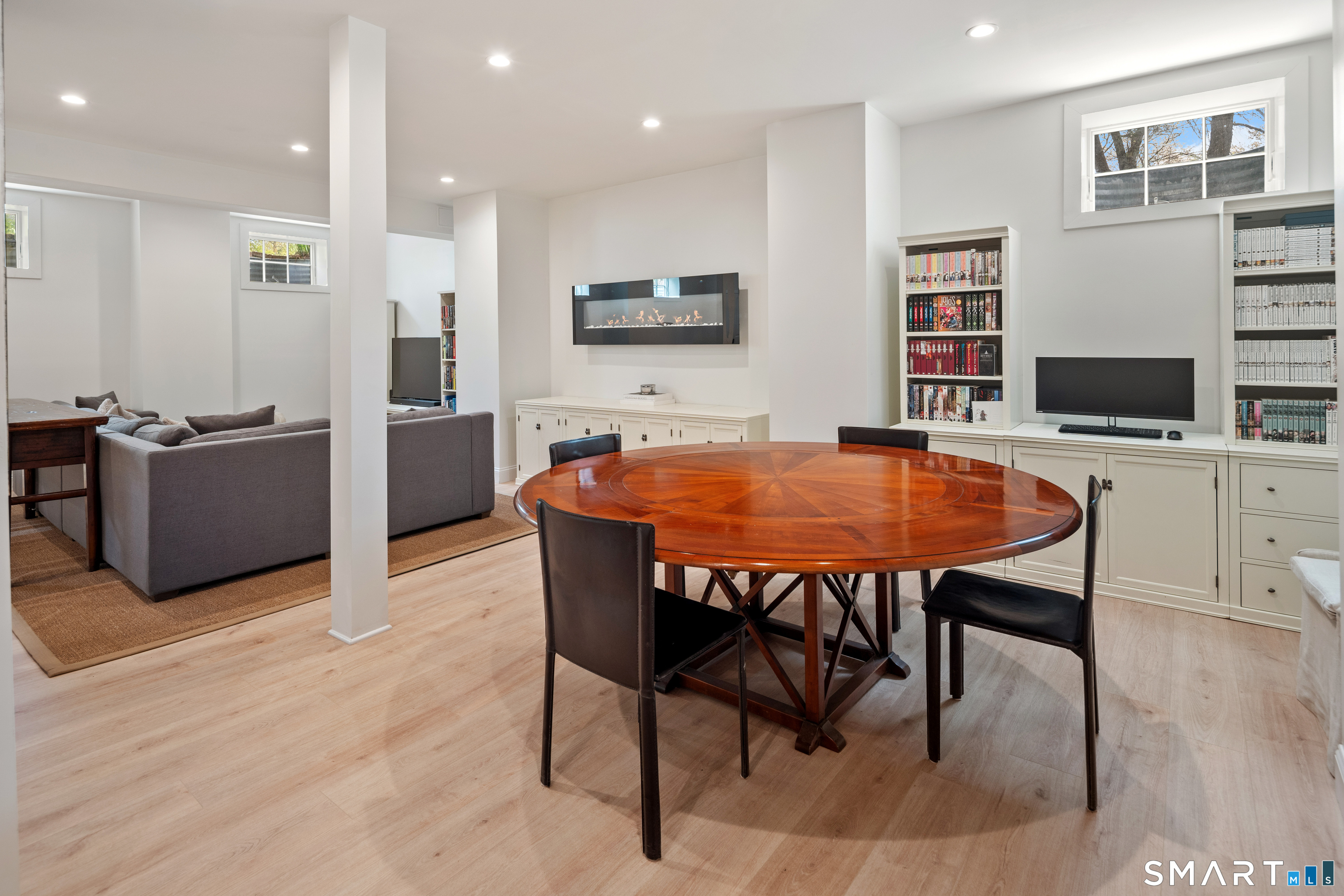 28 Bulkley Avenue North