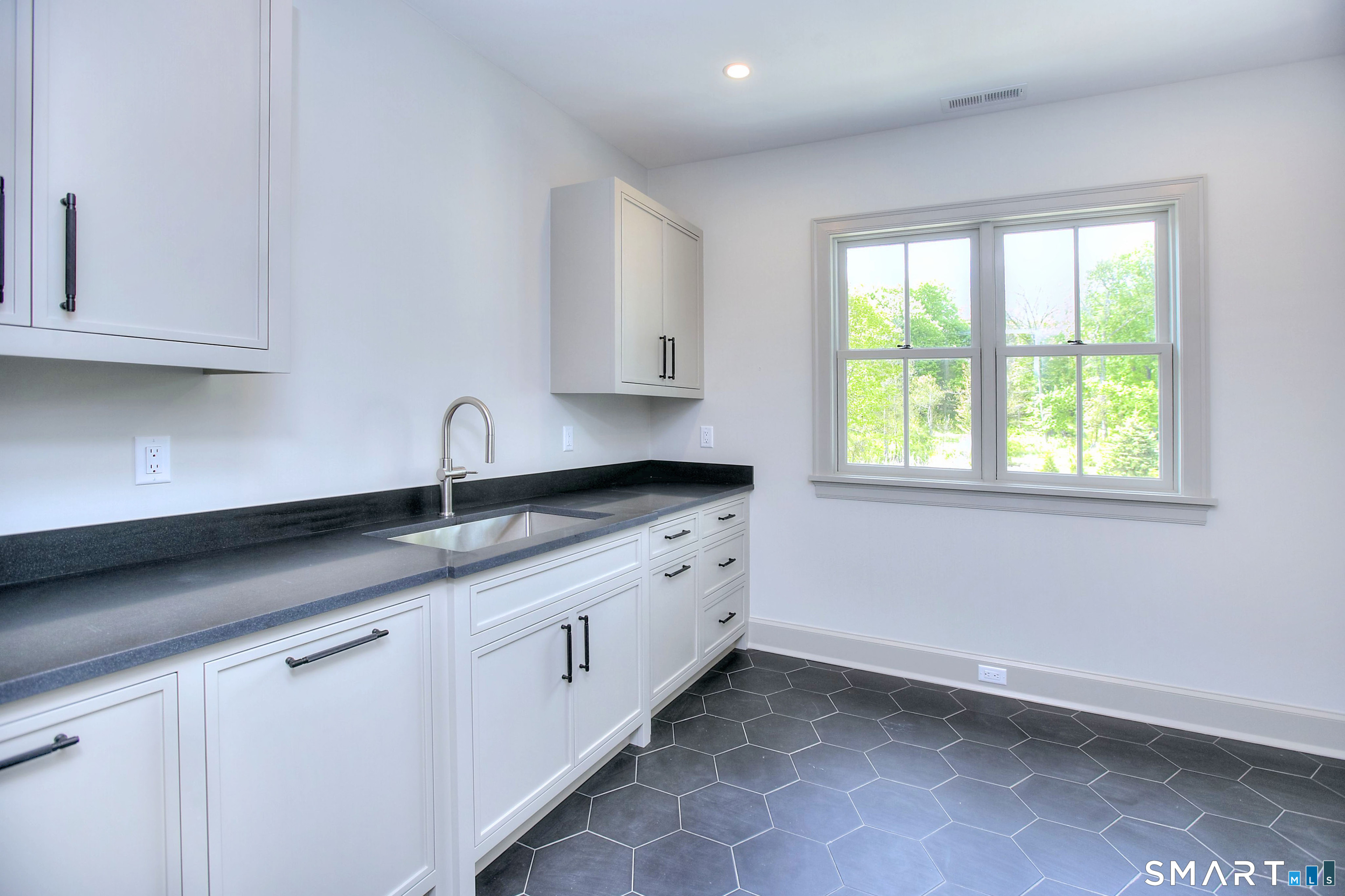 48 Kettle Creek Road