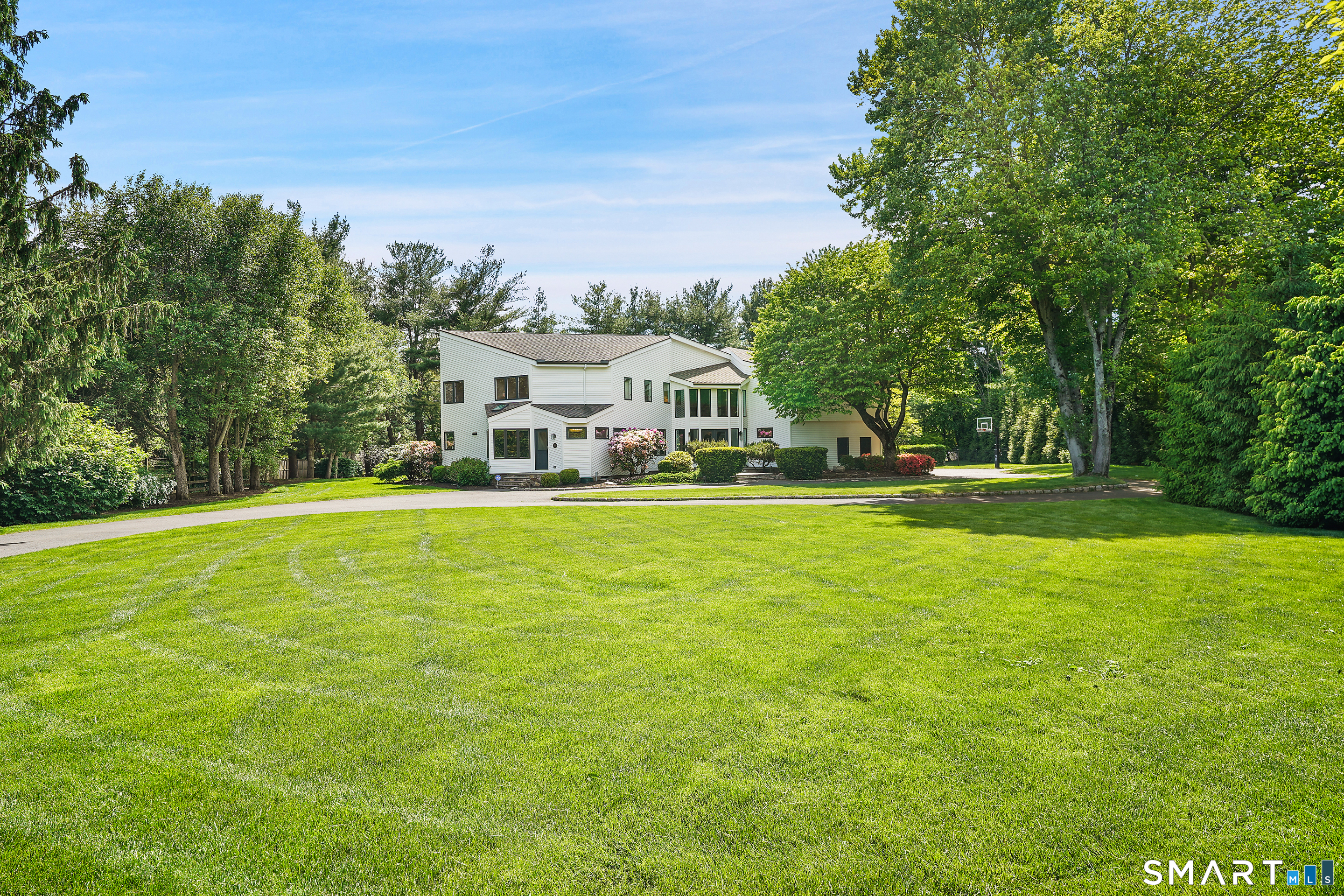 299 Saugatuck Avenue