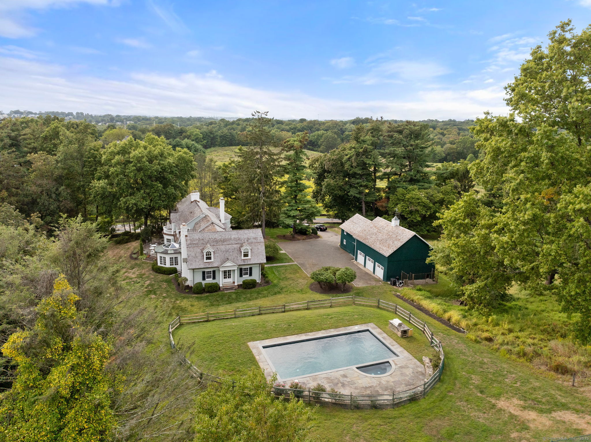 221 Greens Farms Road