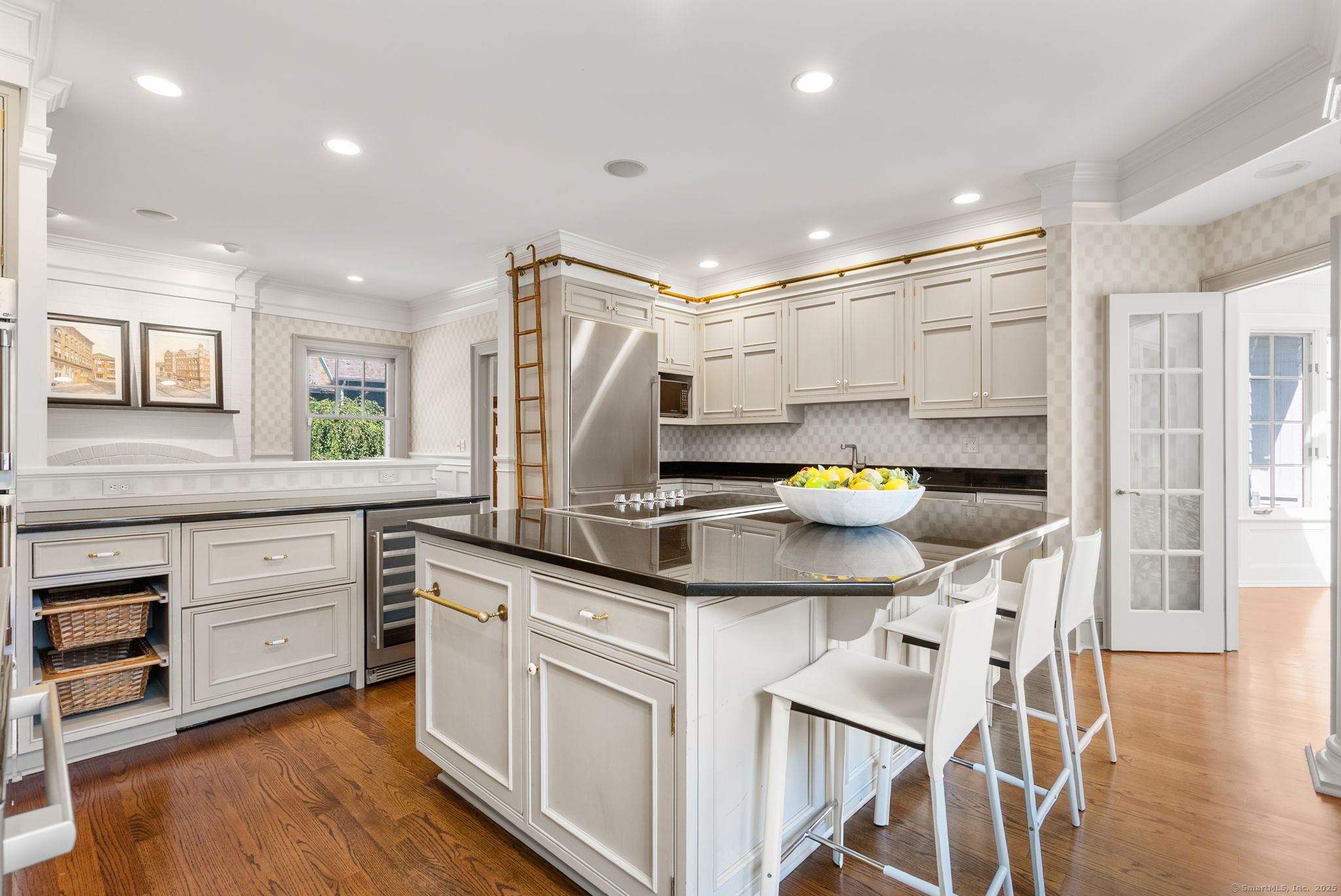 221 Greens Farms Road