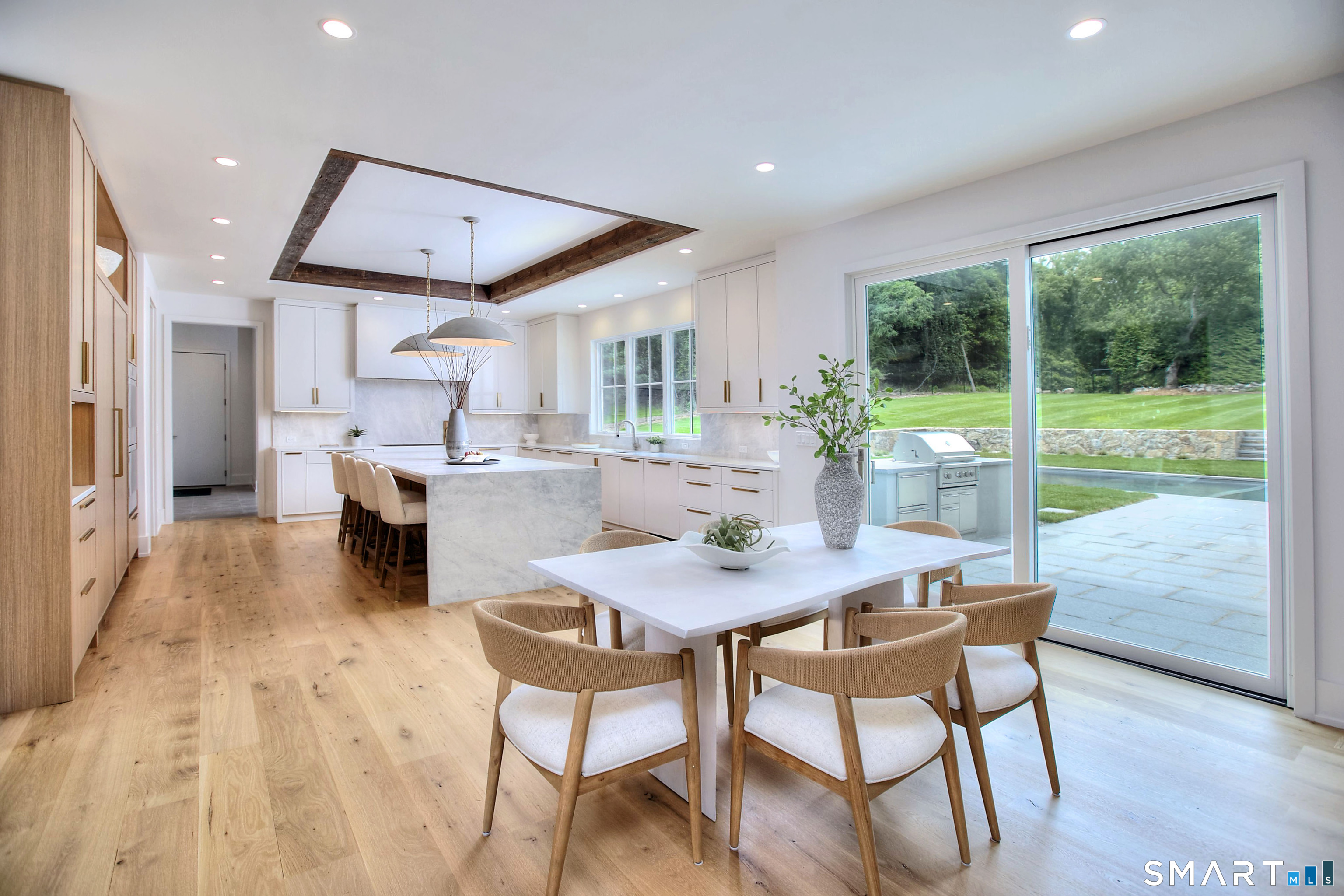8 Pleasant Valley Lane