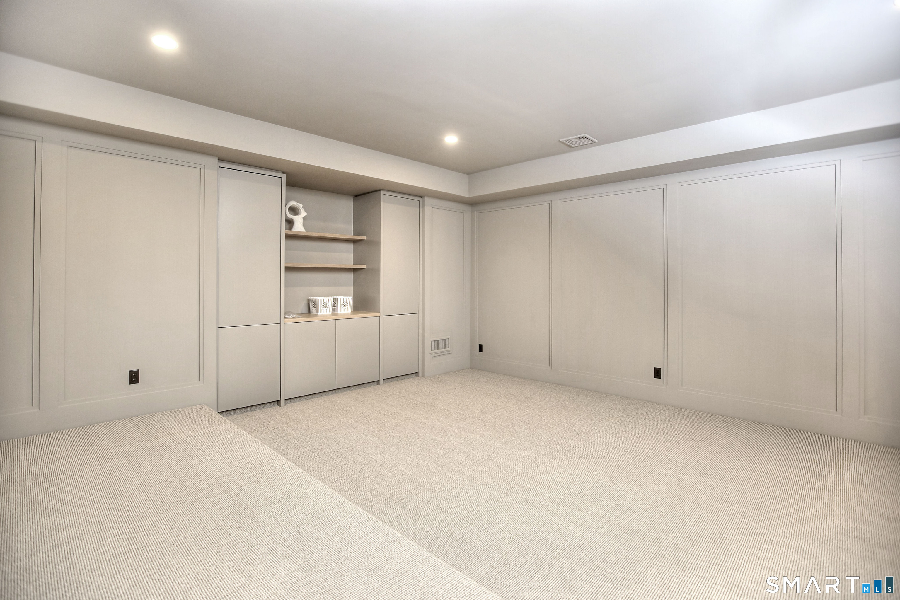 8 Pleasant Valley Lane